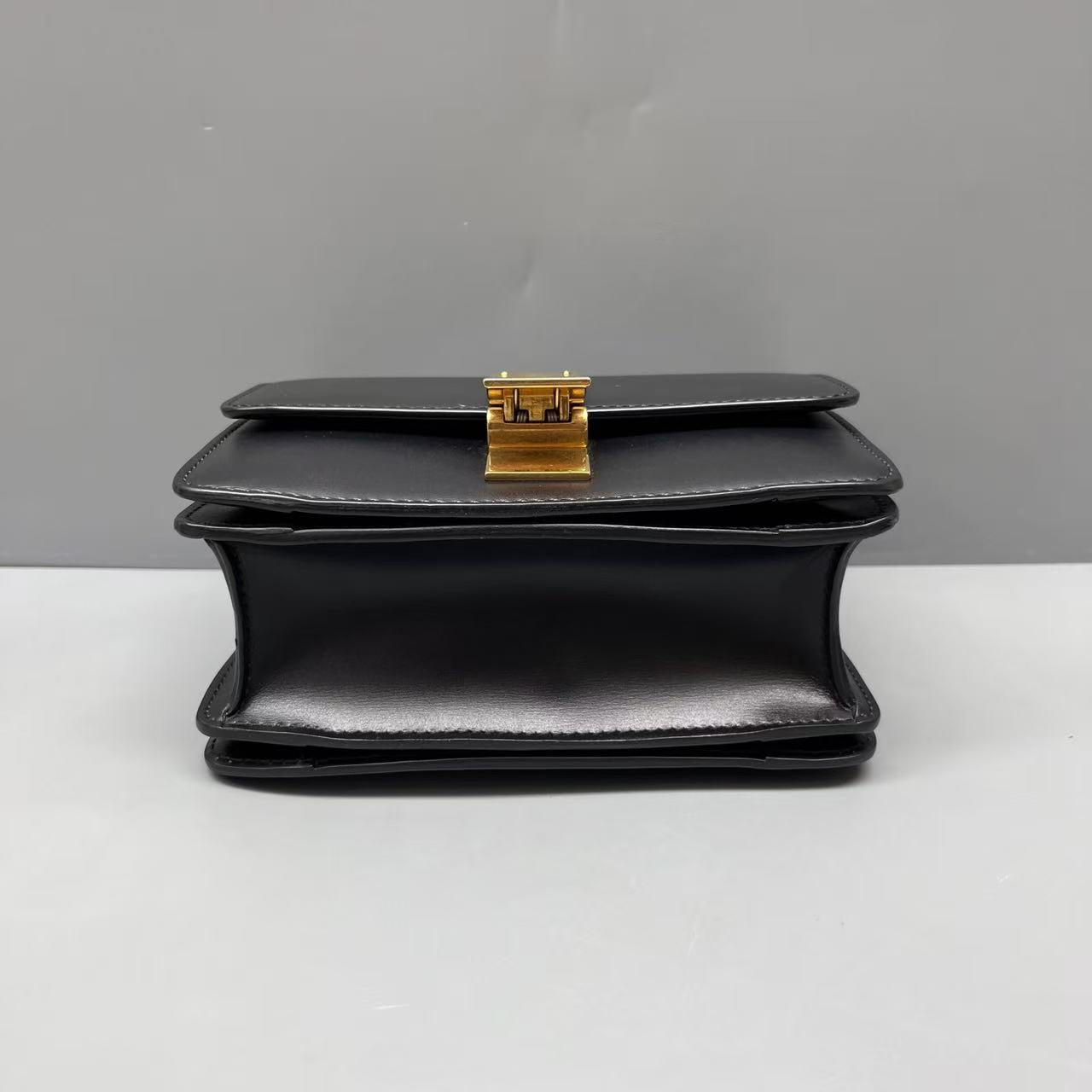 Celine - Box Bag - Box leather - Black with Gold-Tone Hardware - (mini)