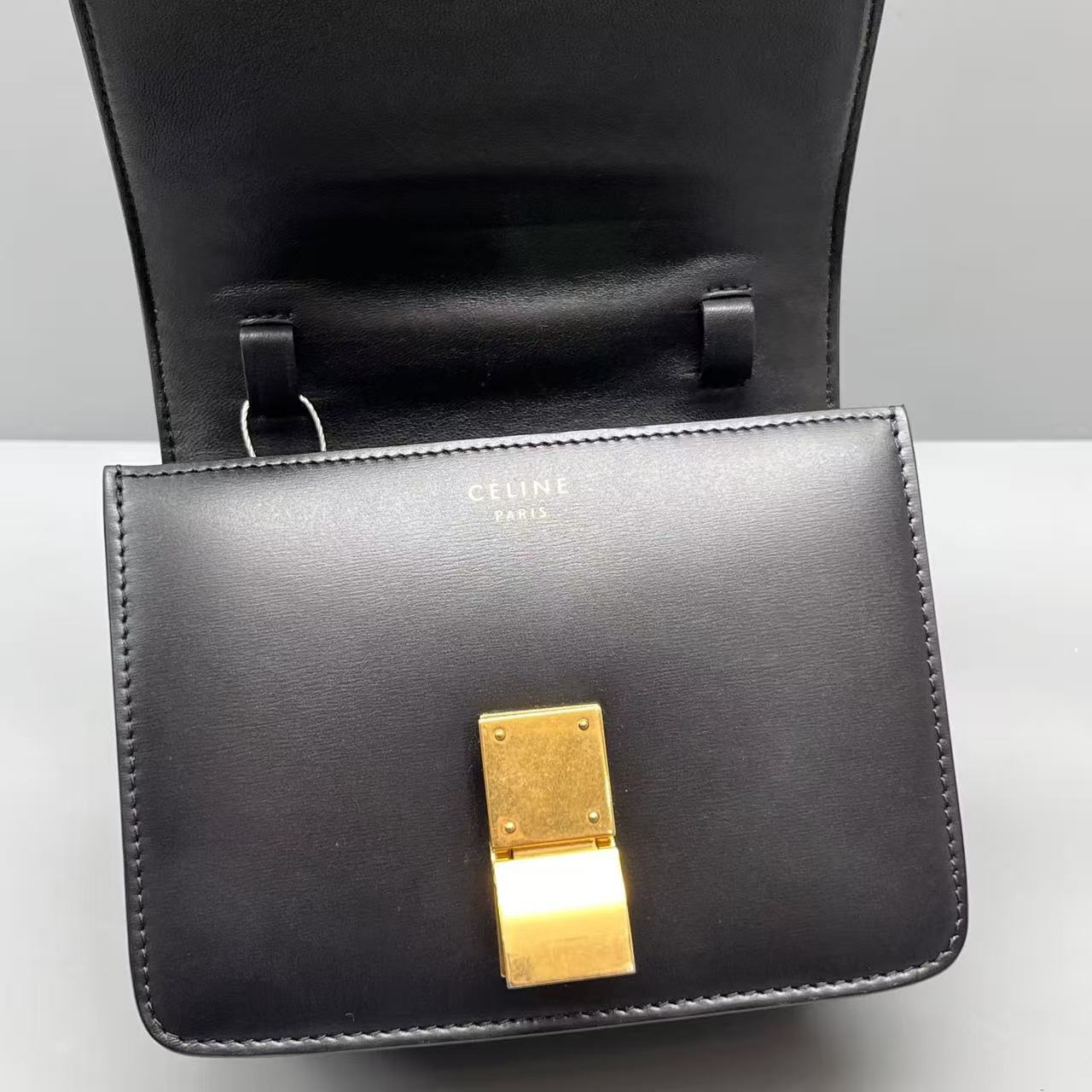 Celine - Box Bag - Box leather - Black with Gold-Tone Hardware - (mini)