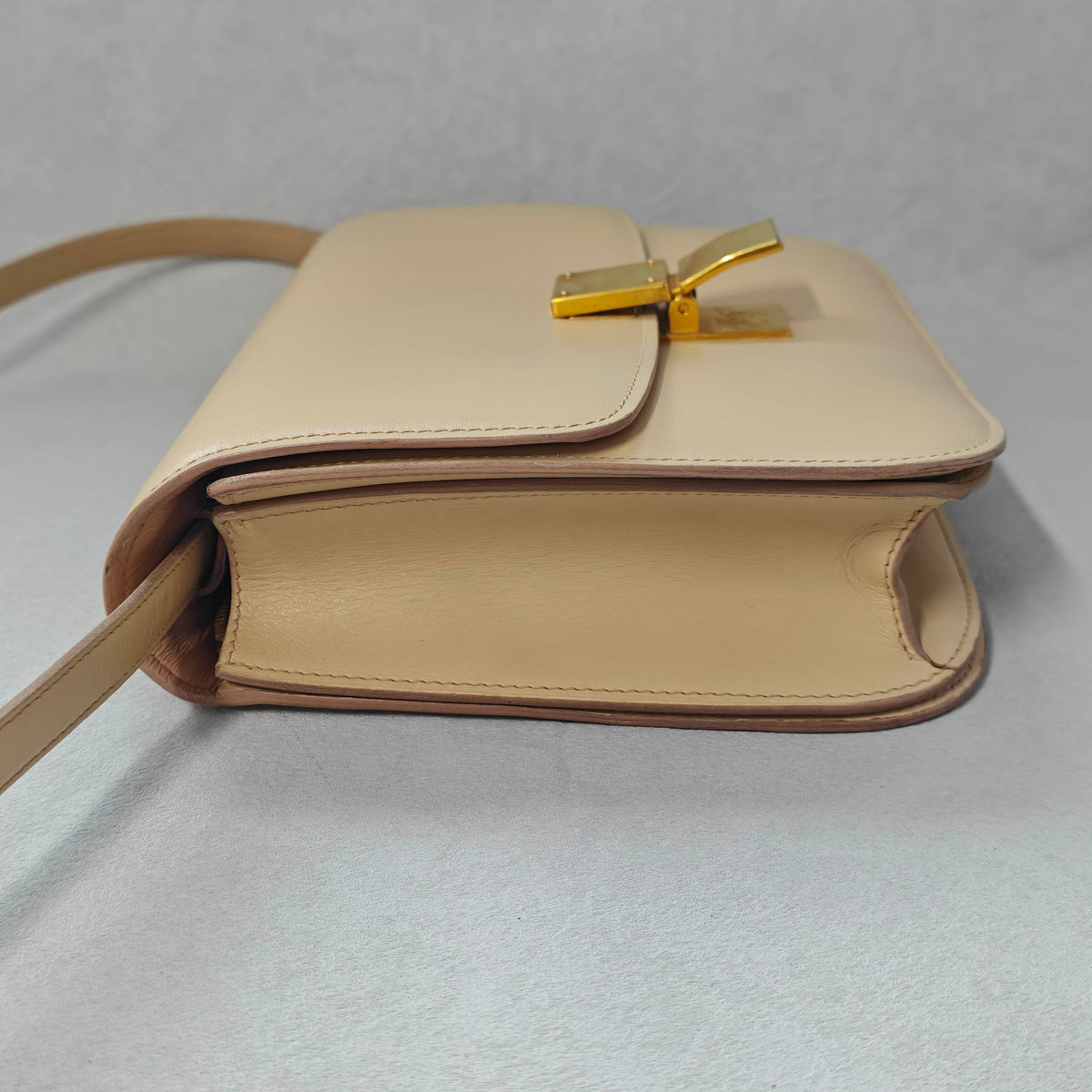 CELINE - Box Bag - Leather - Beige - (medium)