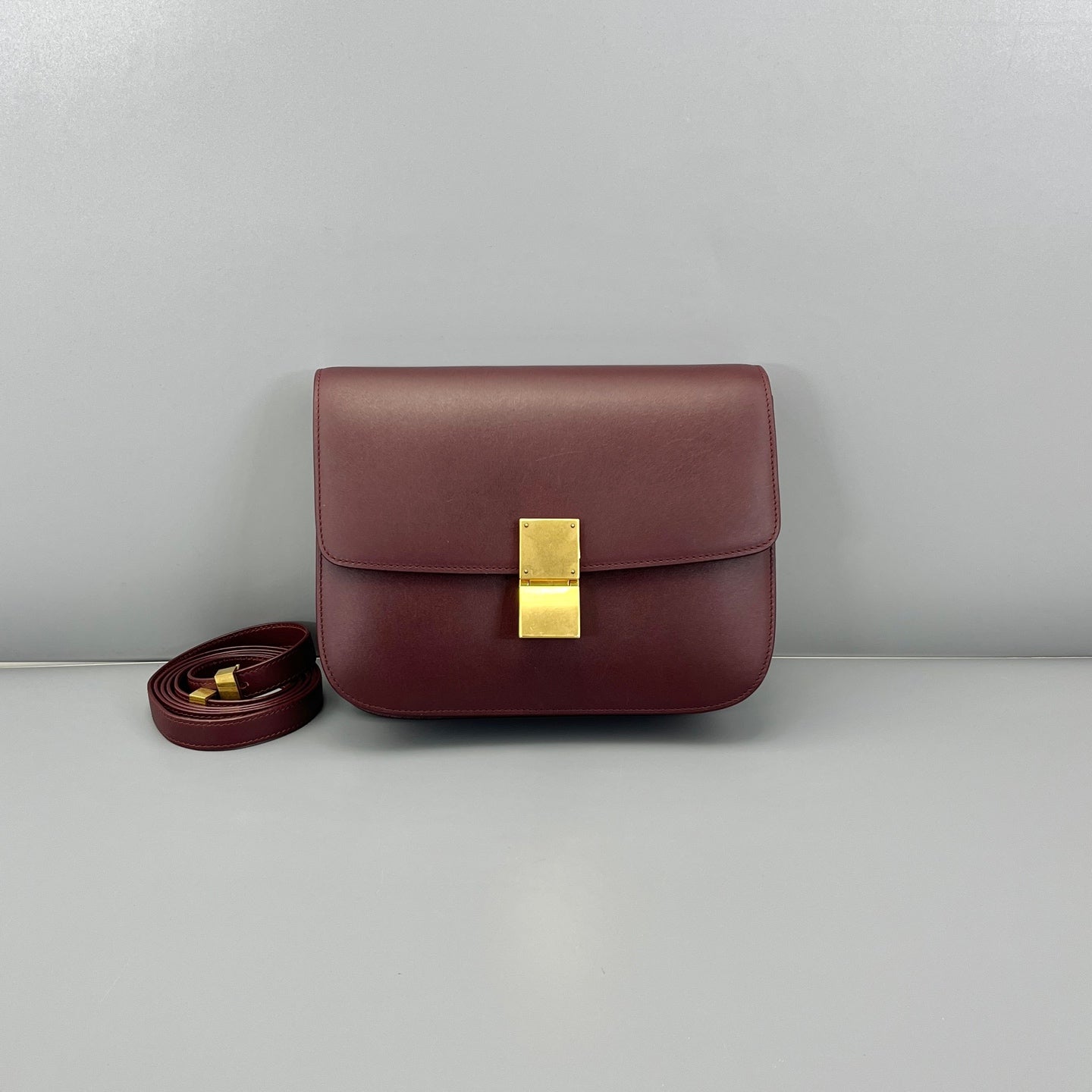 Celine - Box Bag Medium - Leather - Burgundy - (Medium)