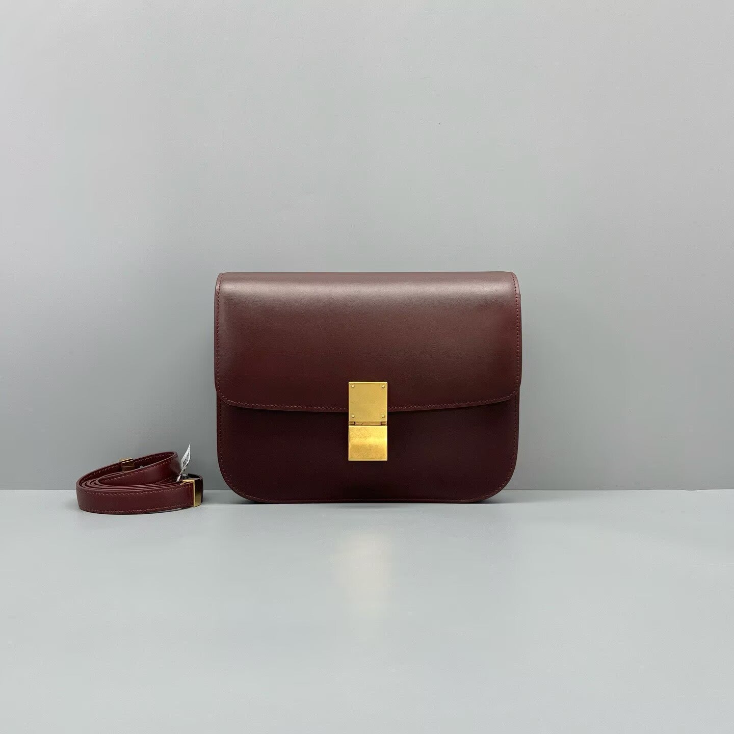 Celine - Box Bag - Smooth Calfskin Leather - Burgundy - (medium)