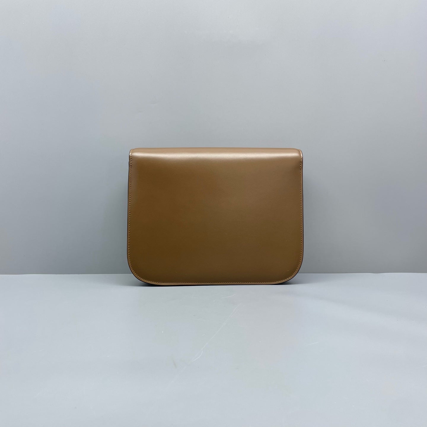 Celine - Box - Leather - Brown - (medium)