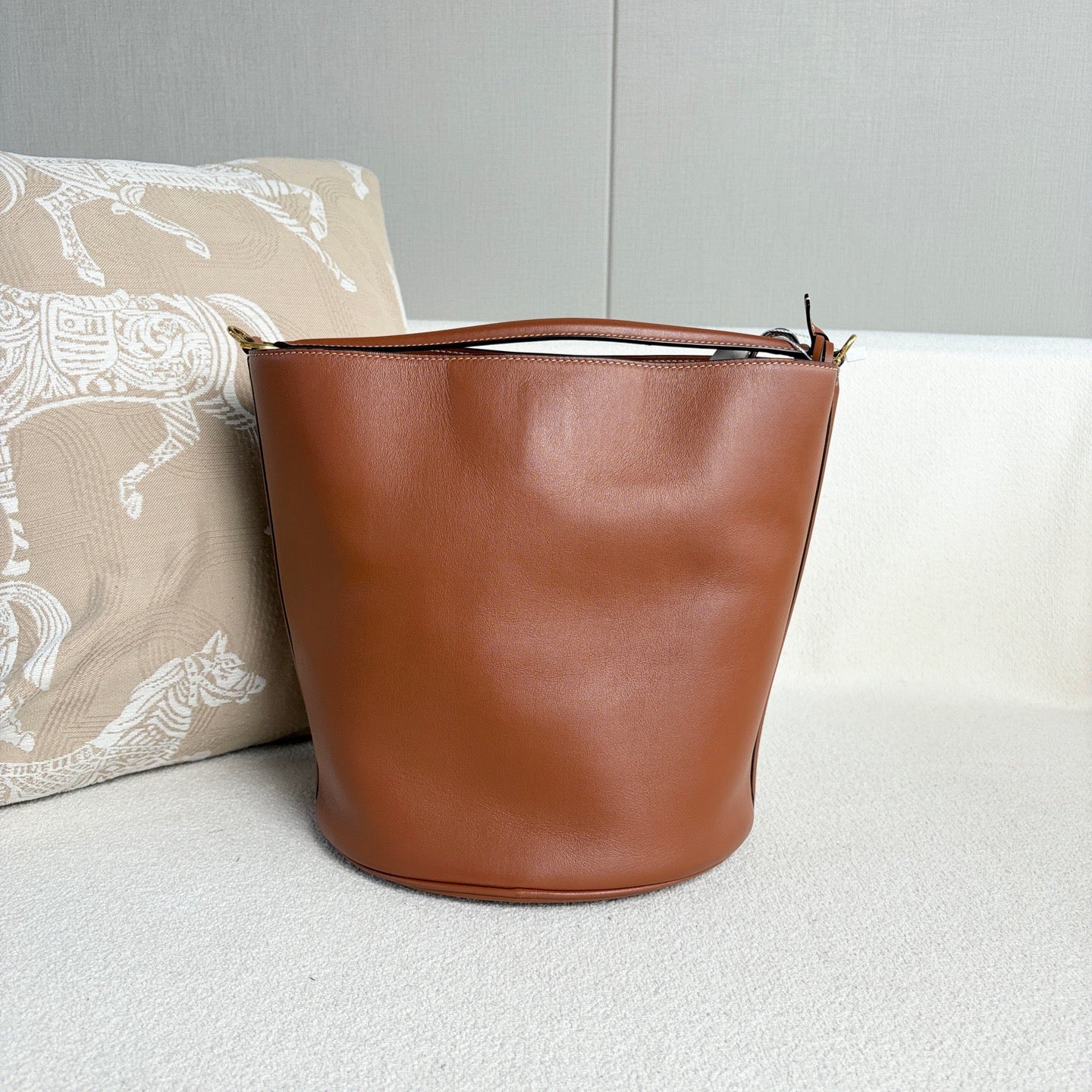 Celine - Bucket 16 - Leather - Brown - (medium)