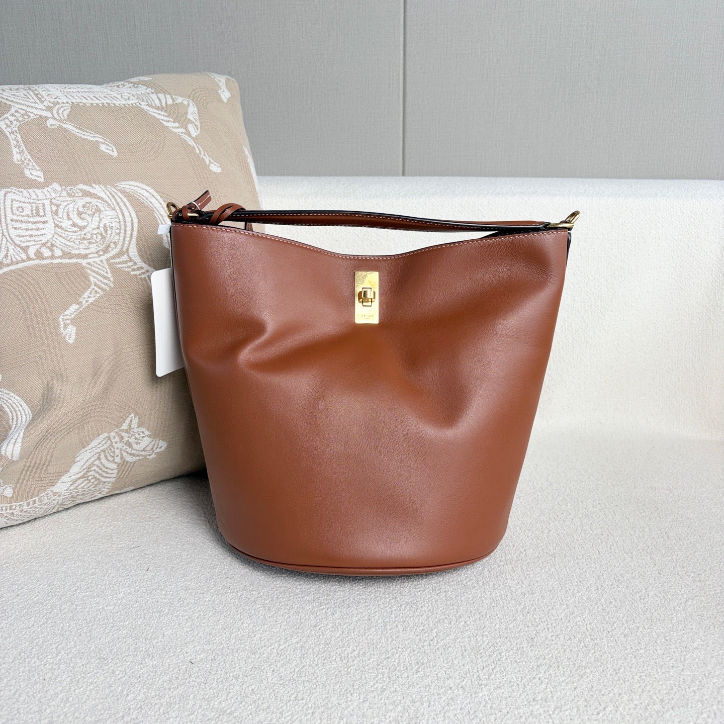 Celine - Bucket 16 - Leather - Brown - (medium)
