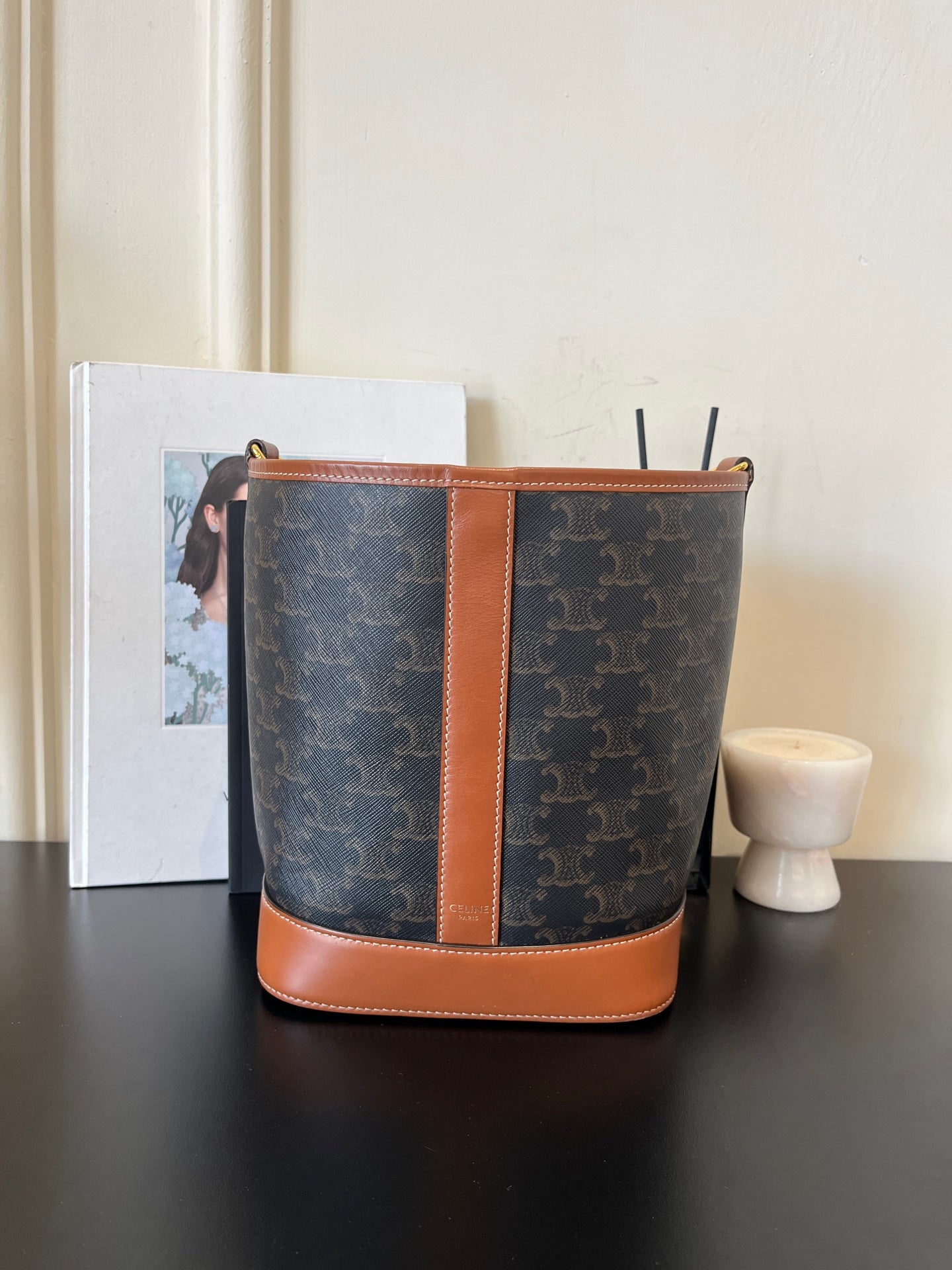 Celine - Bucket Bag - Leather - Brown - (Small)