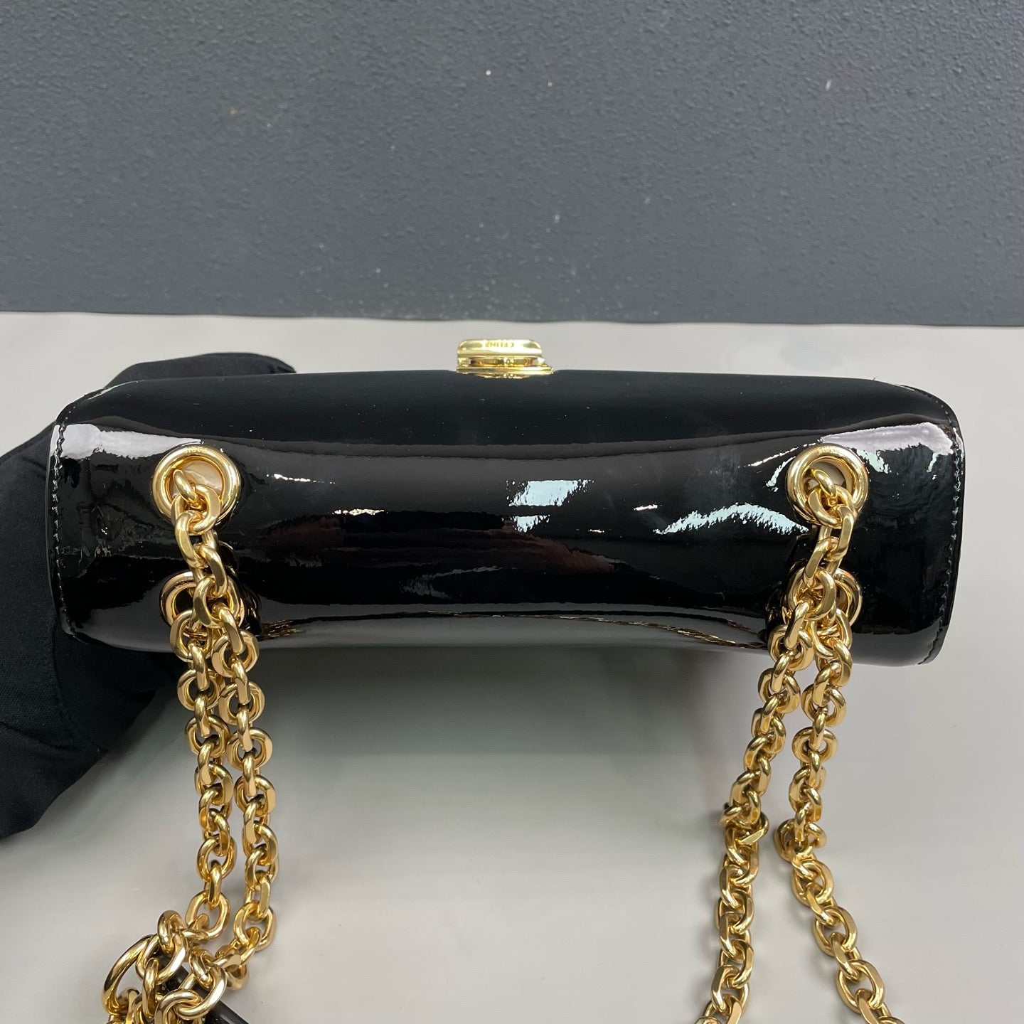 Celine - C Bag - Patent leather - Black with Gold-Tone Hardware - (Small)