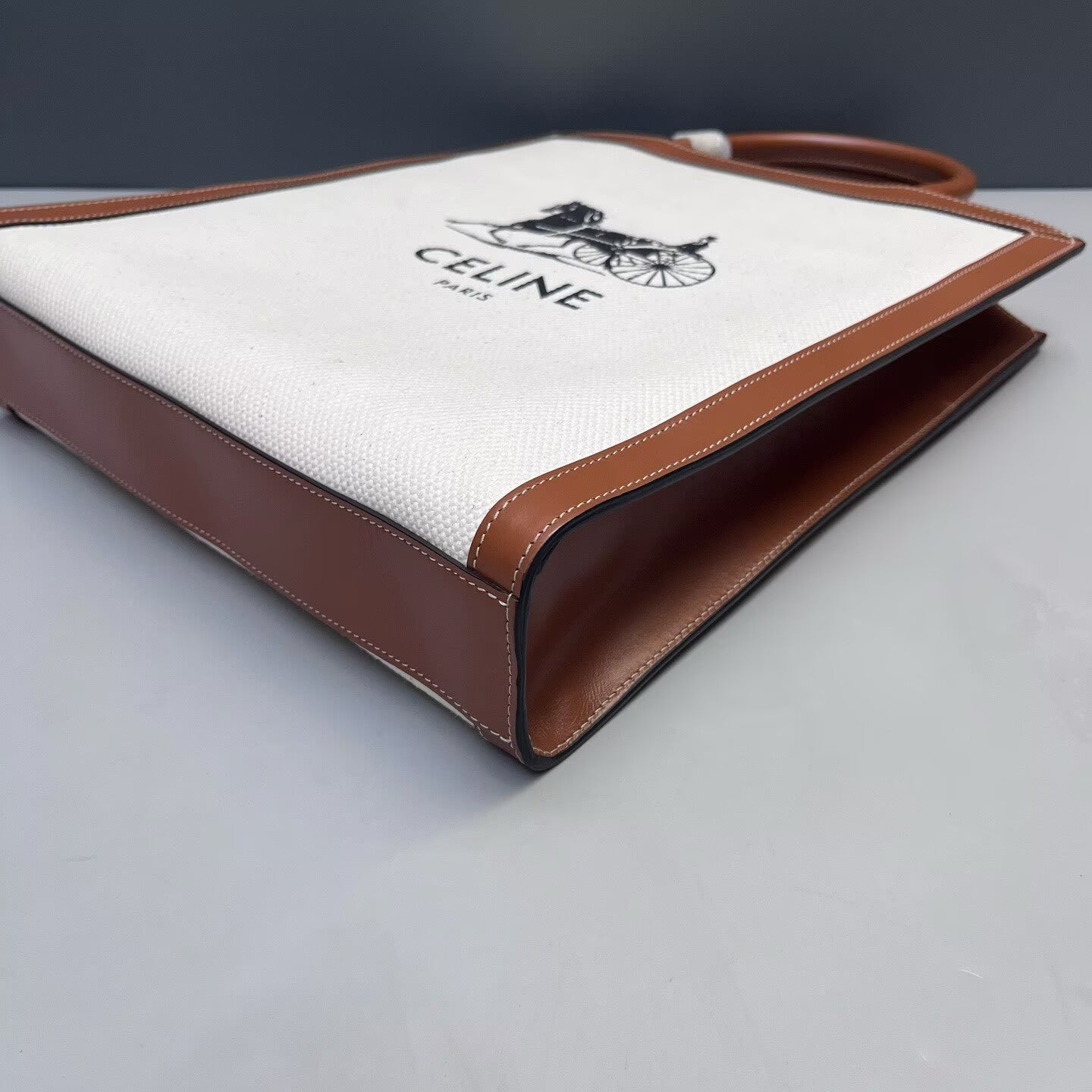 Celine - Cabas - Canvas and Leather - Beige and Brown - (Medium)