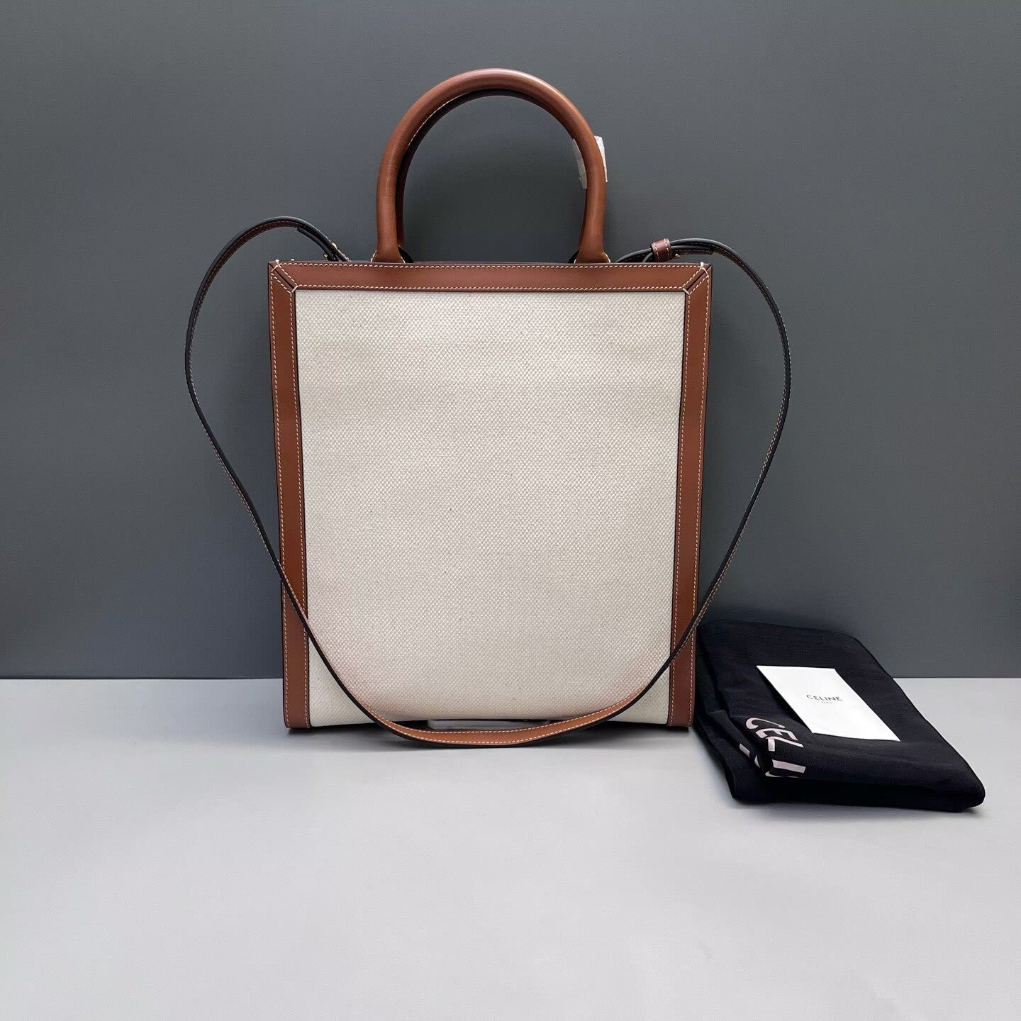 Celine - Cabas - Canvas and Leather - Beige and Brown - (Medium)