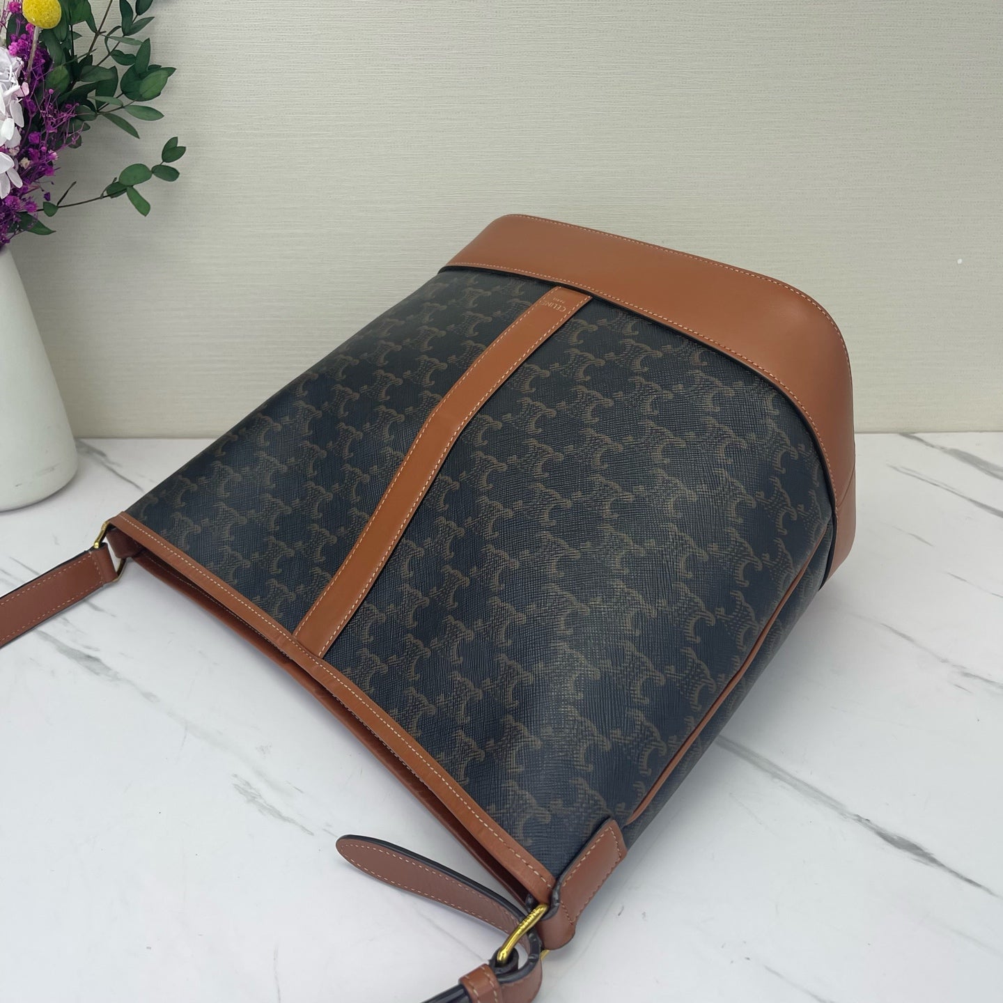 Celine - Cabas - Leather - Brown - (Medium)