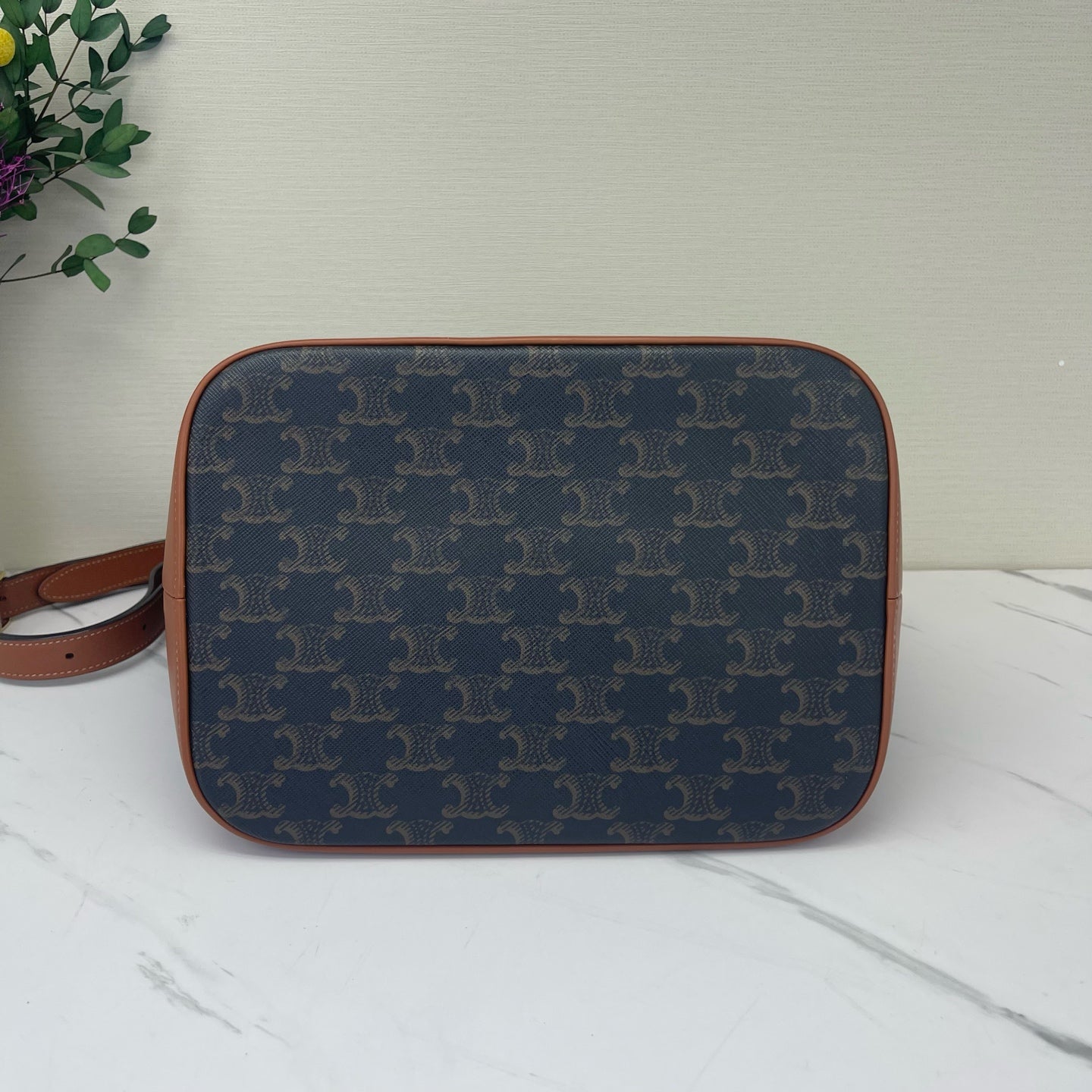 Celine - Cabas - Leather - Brown - (Medium)