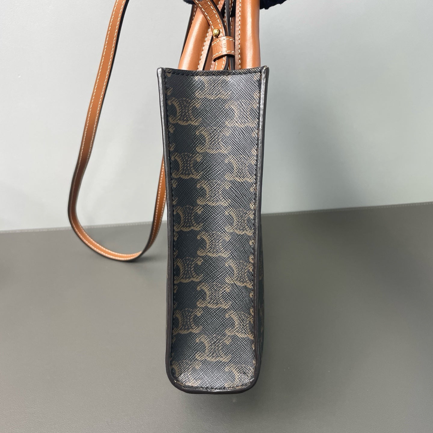 Celine - Cabas Mini Vertical - Leather - Brown - (mini)
