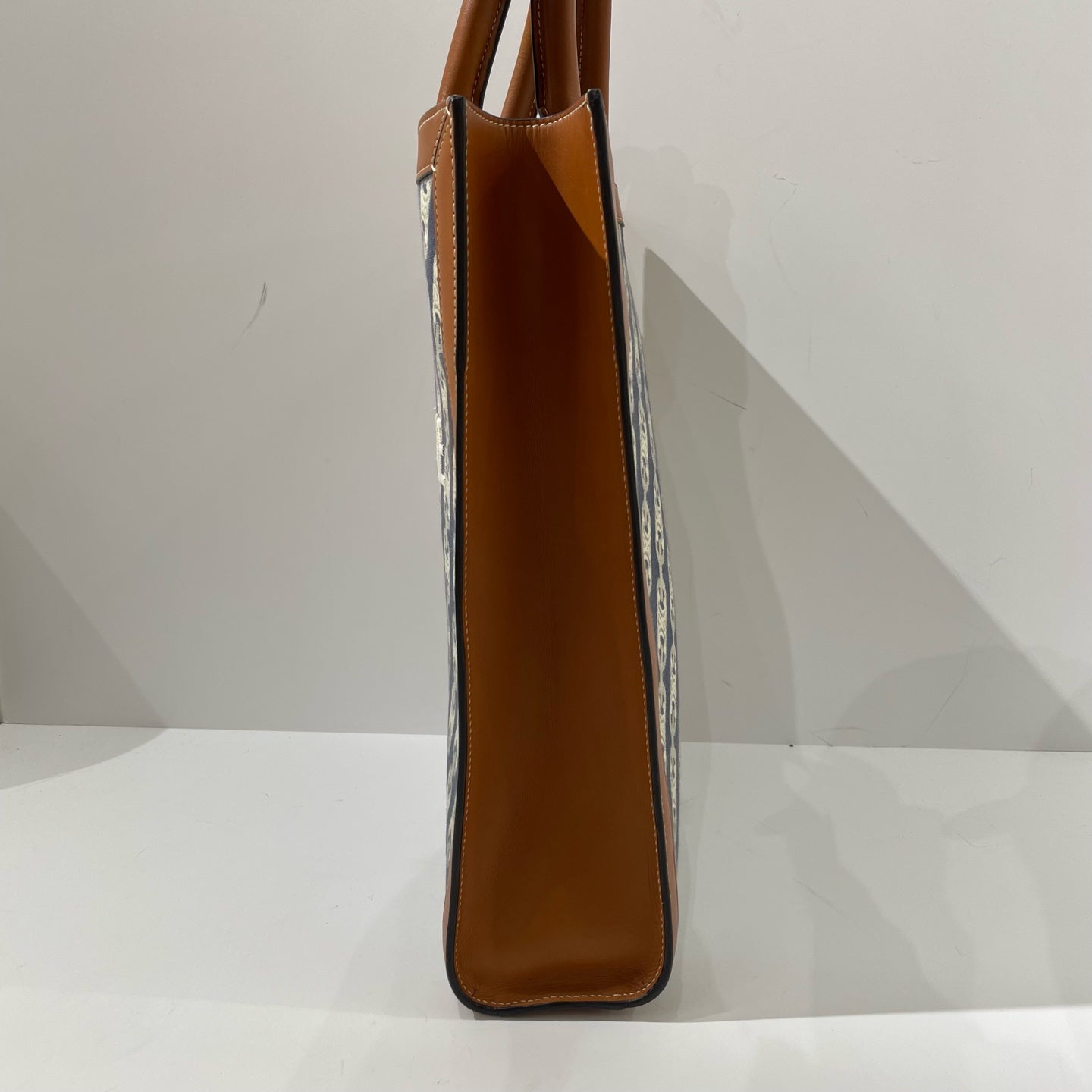 Celine - Cabas 'Music Score' Tote Bag - Denim and leather - Blue denim and brown leather with cream accents - (medium)