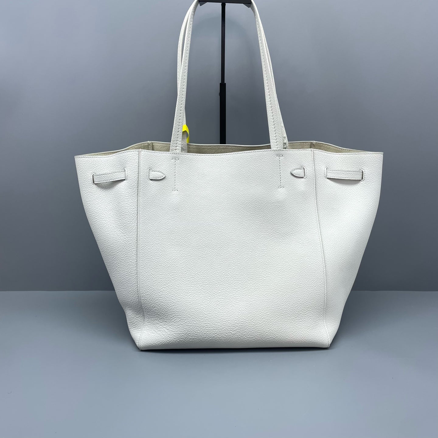 Celine - Cabas Phantom - Leather - White - (medium)