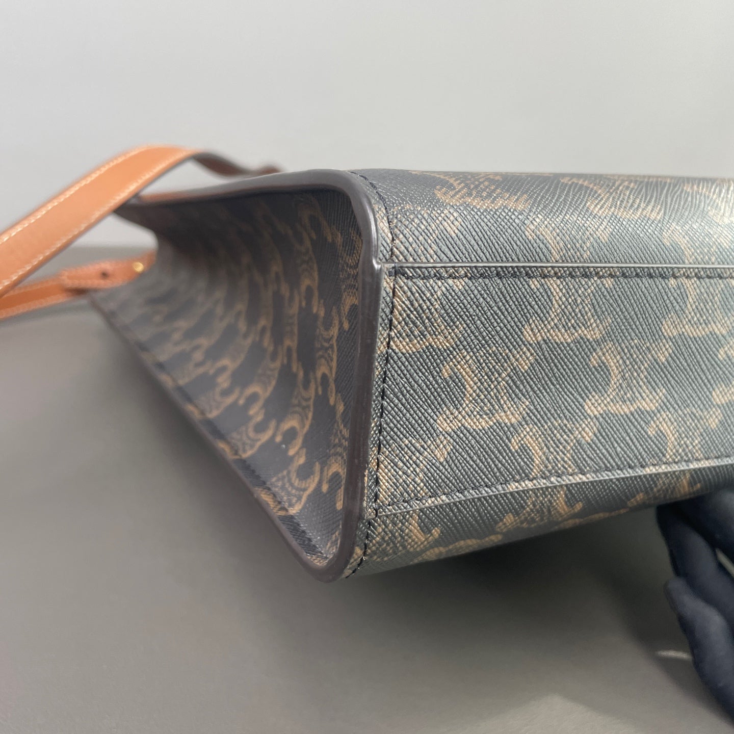 Celine - Cabas - Synthetic - Brown - (medium)