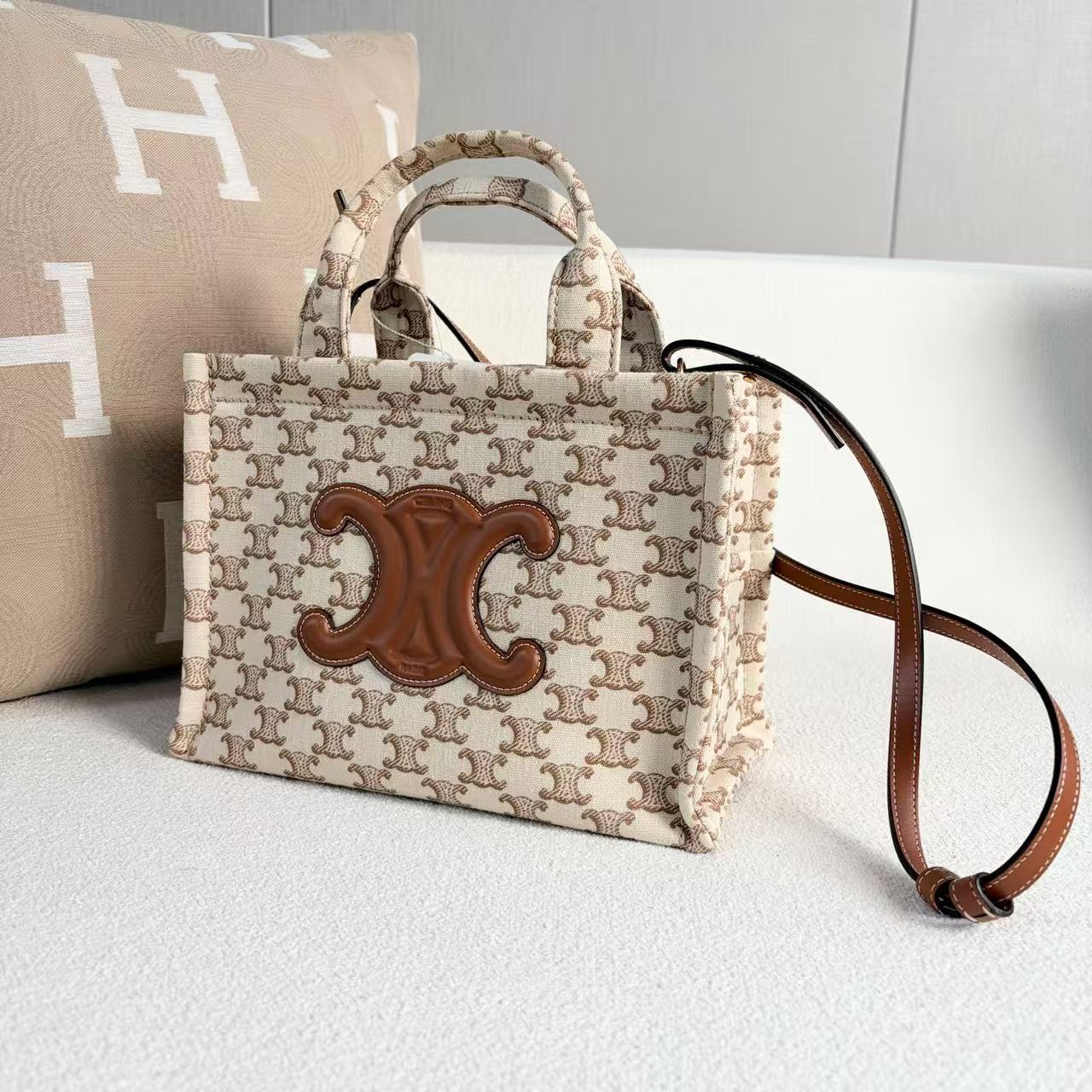 Celine - CABAS THAIS Tote Bag - Triomphe canvas with leather trim - Beige and Brown - (Small)