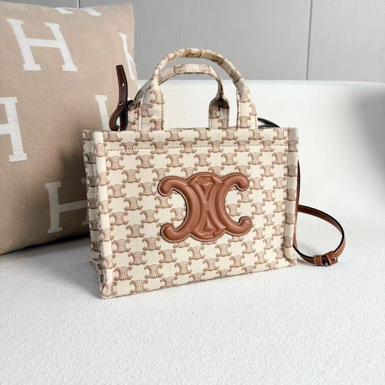 Celine - CABAS THAIS Tote Bag - Triomphe canvas with leather trim - Beige and Brown - (Small)