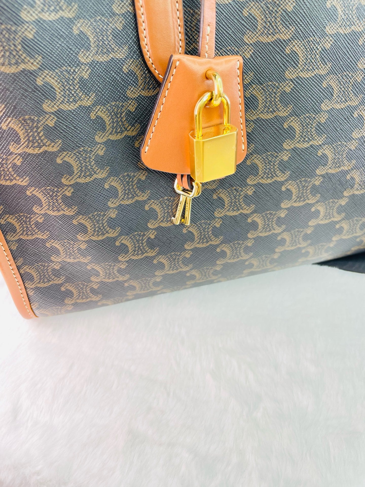 Celine - Cabas Triomphe - Leather - Brown - (small)