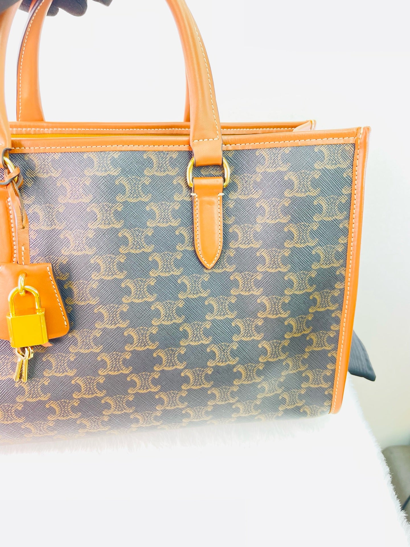 Celine - Cabas Triomphe - Leather - Brown - (small)