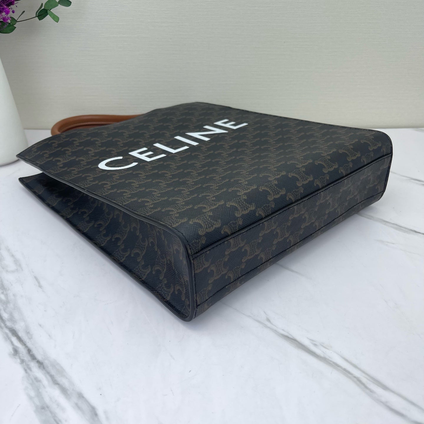 Celine - Cabas Triomphe Vertical Tote - Coated canvas with leather trim - Brown - (medium)