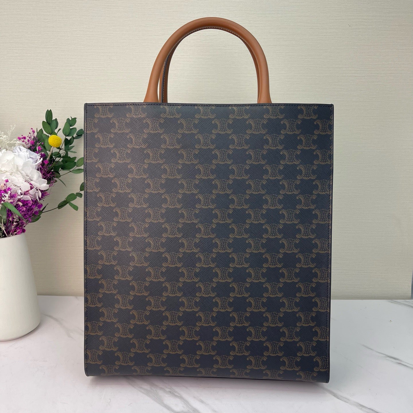 Celine - Cabas Triomphe Vertical Tote - Triomphe coated canvas with calfskin leather trim - Brown - (medium)