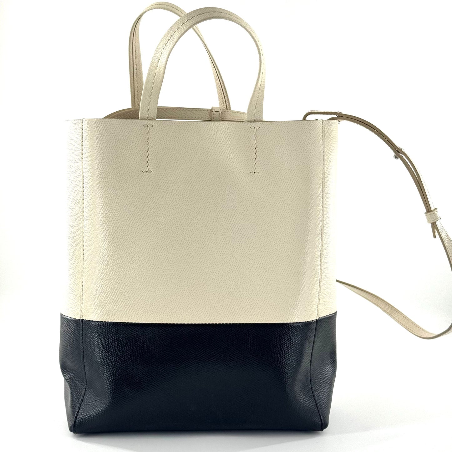 Celine - Cabas Vertical Tote - Pebbled leather - Black and White - (medium)