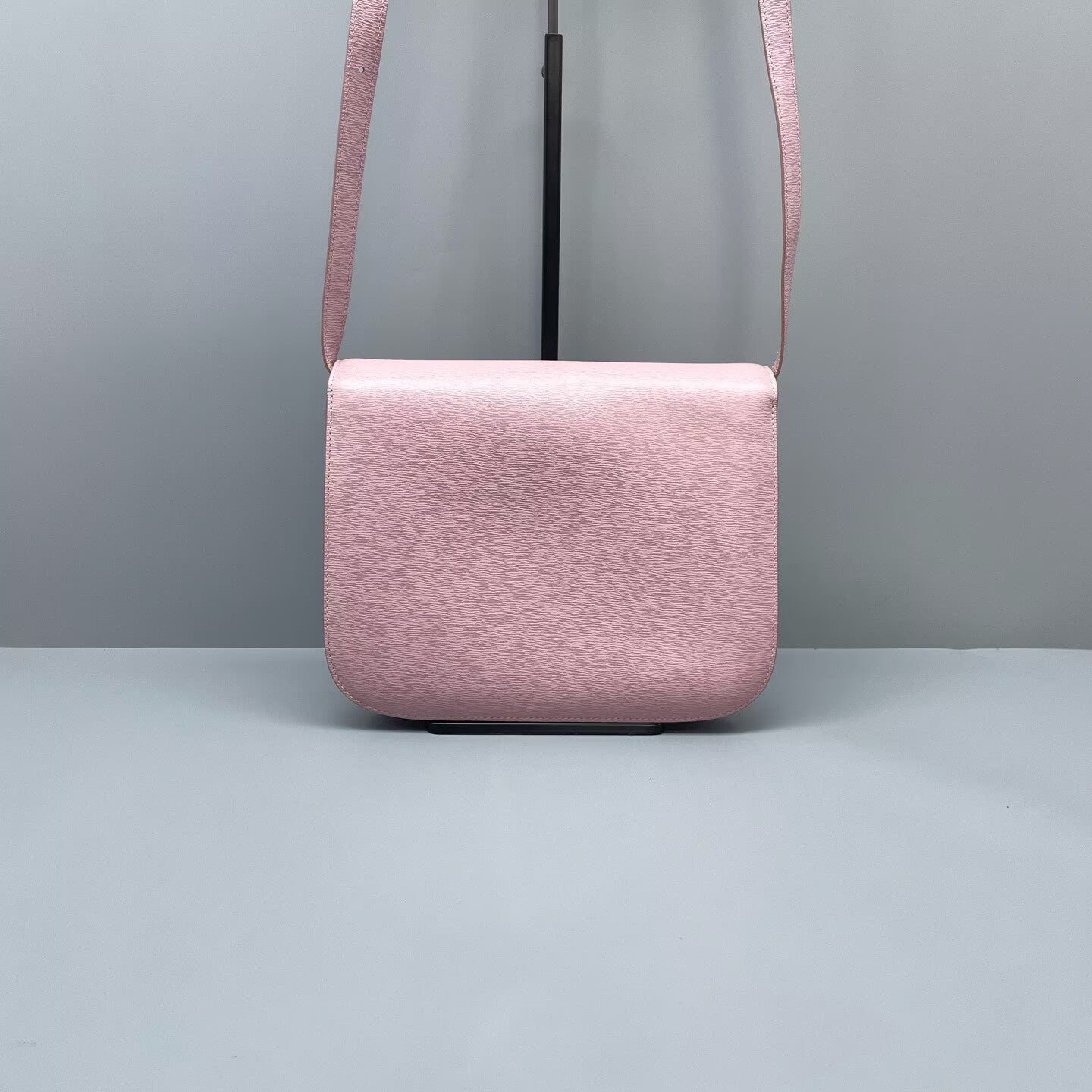 Celine - Classic Box Bag - Grained calfskin leather - Pink - (medium)