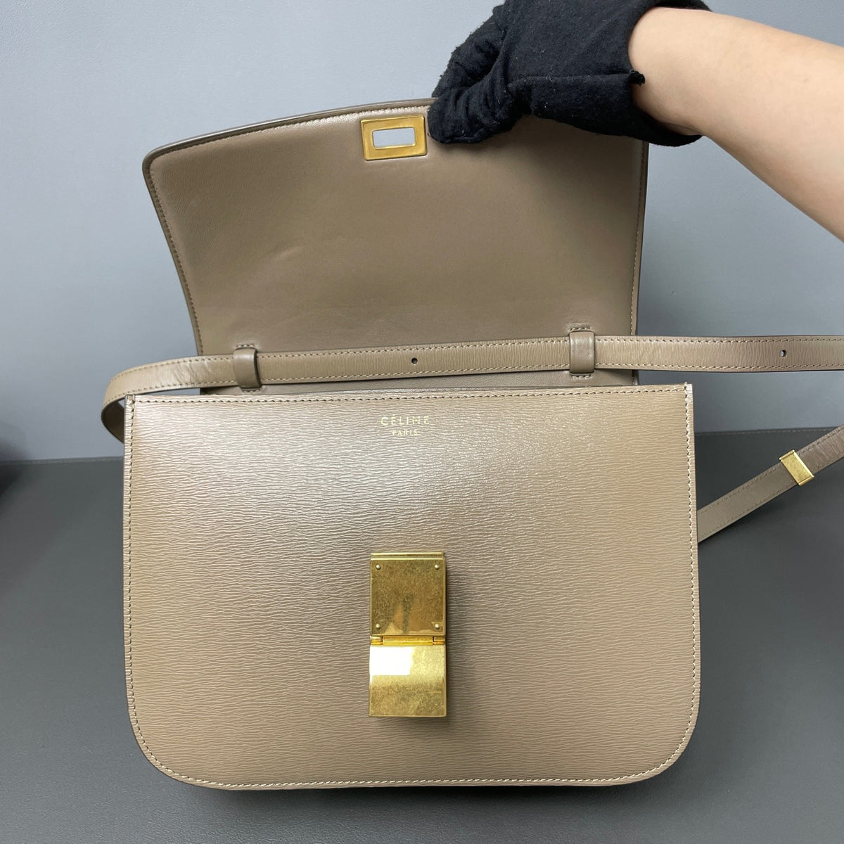 Celine - Classic Box Bag - Leather - Beige