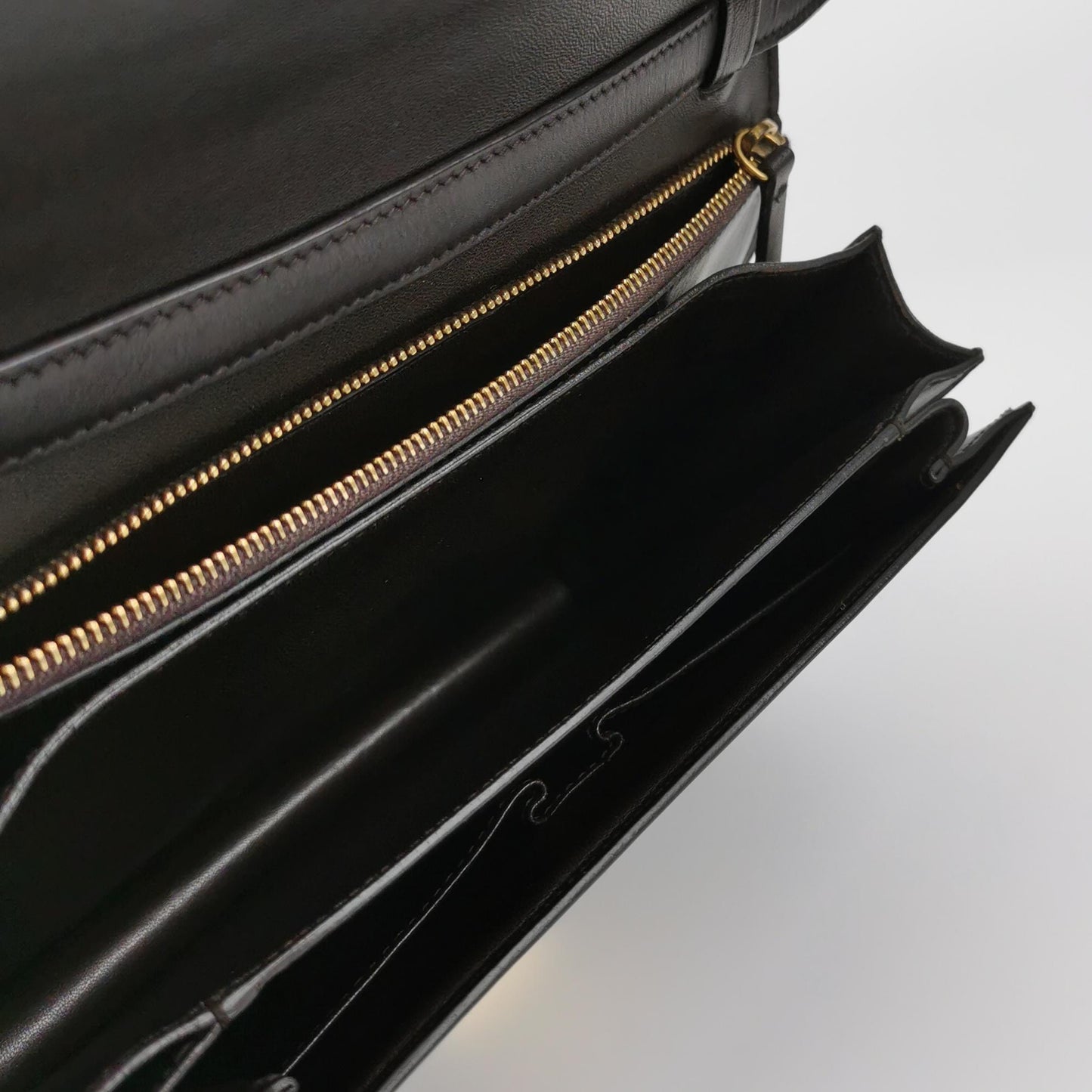 Celine - Classic Box - Leather - Black - (medium)