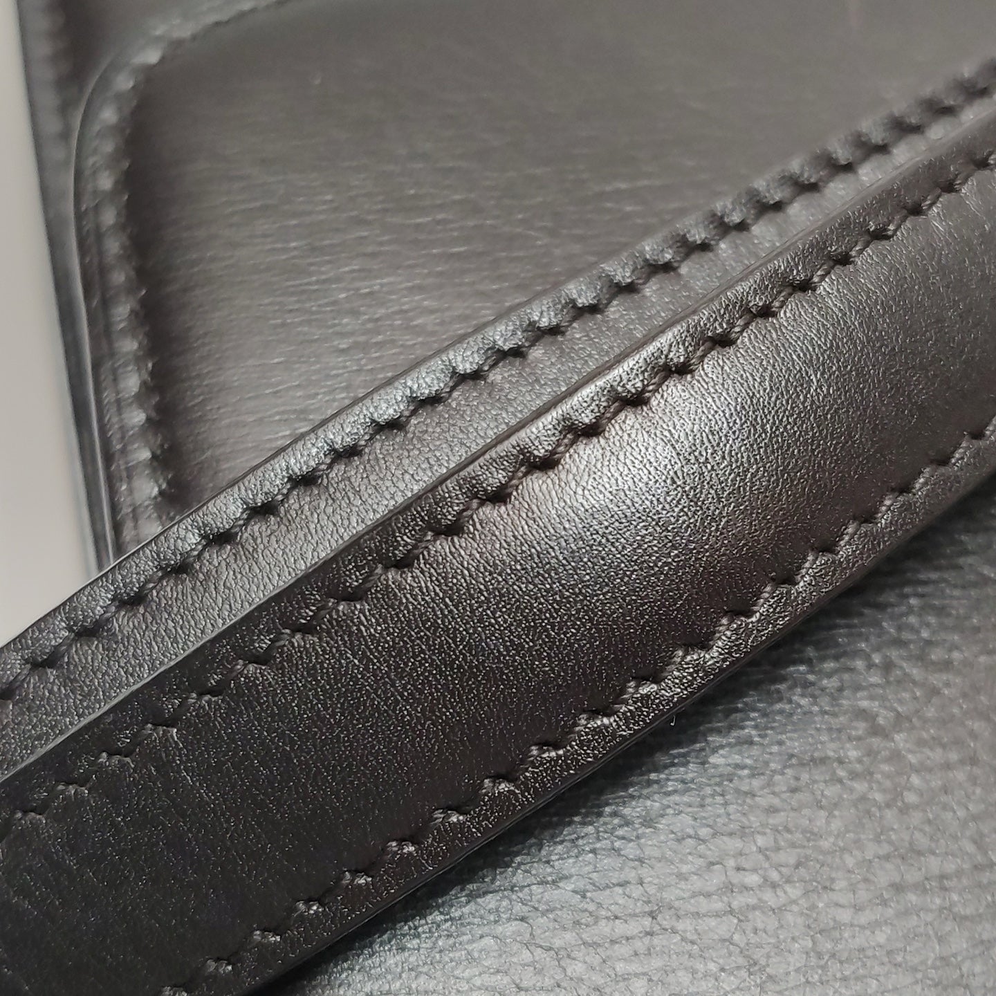 Celine - Classic Box - Leather - Black - (medium)