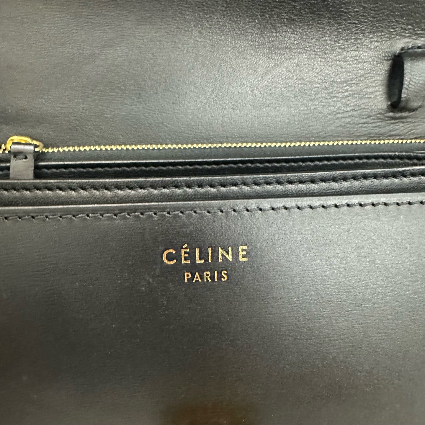 Celine - Classic Box - Smooth calfskin leather - Black - (medium)