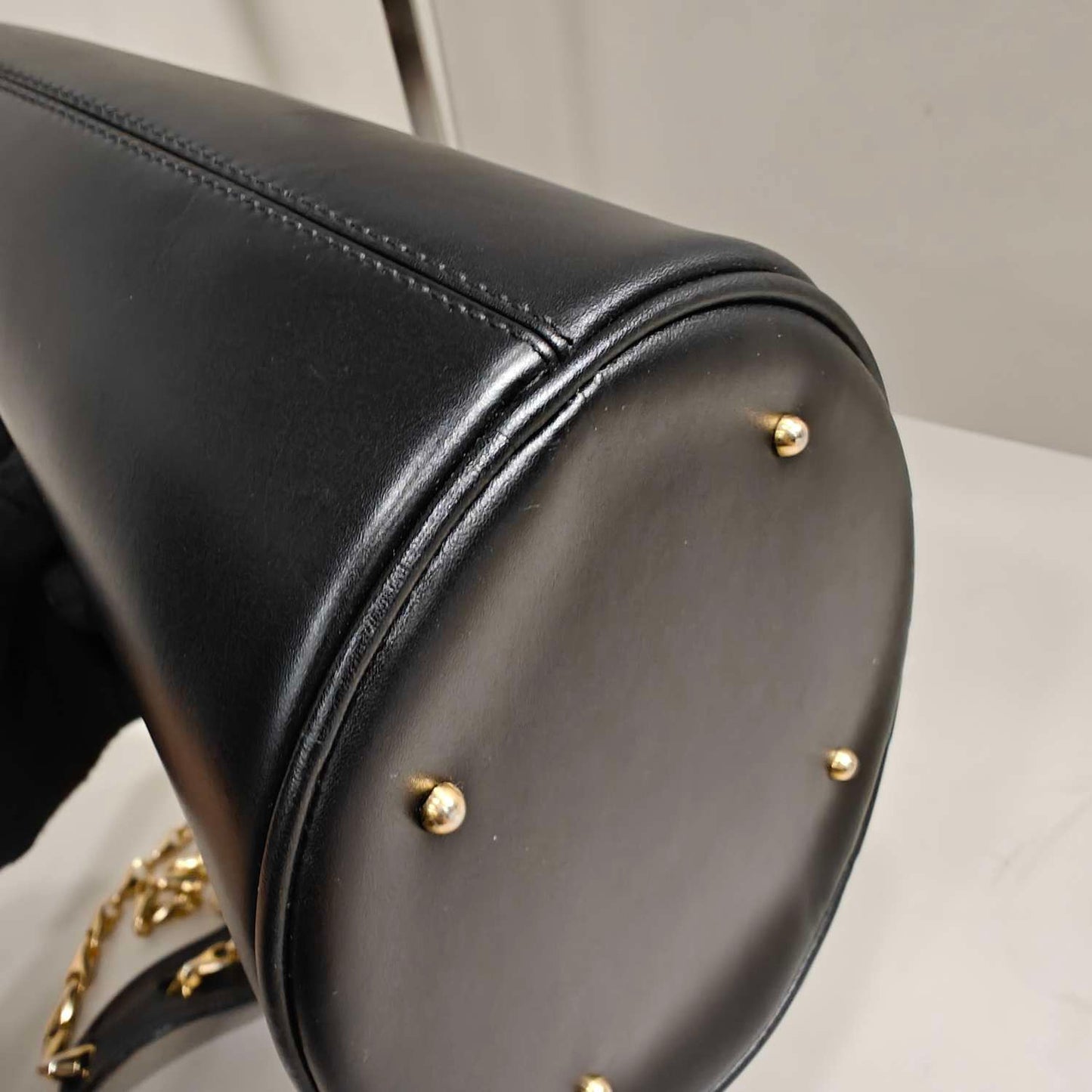 Celine - Fish Tail Bucket Bag - Leather - Black - (Other)