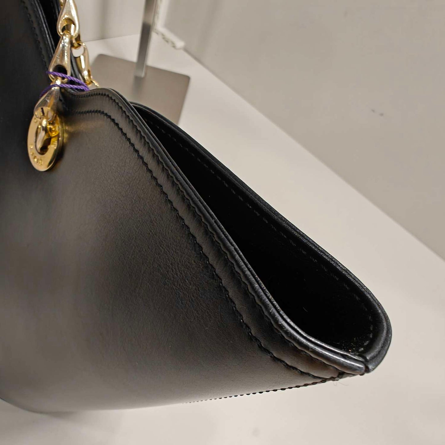 Celine - Fish Tail Bucket Bag - Leather - Black - (Other)