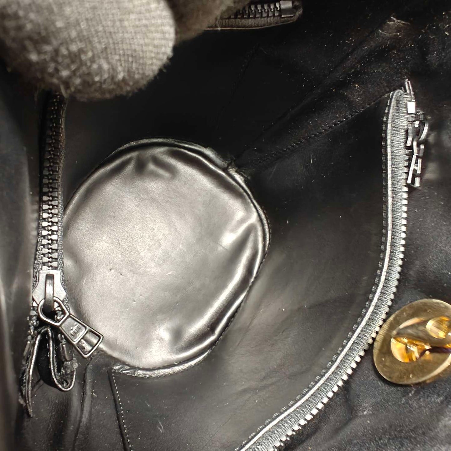 Celine - Fish Tail Bucket Bag - Leather - Black - (Other)