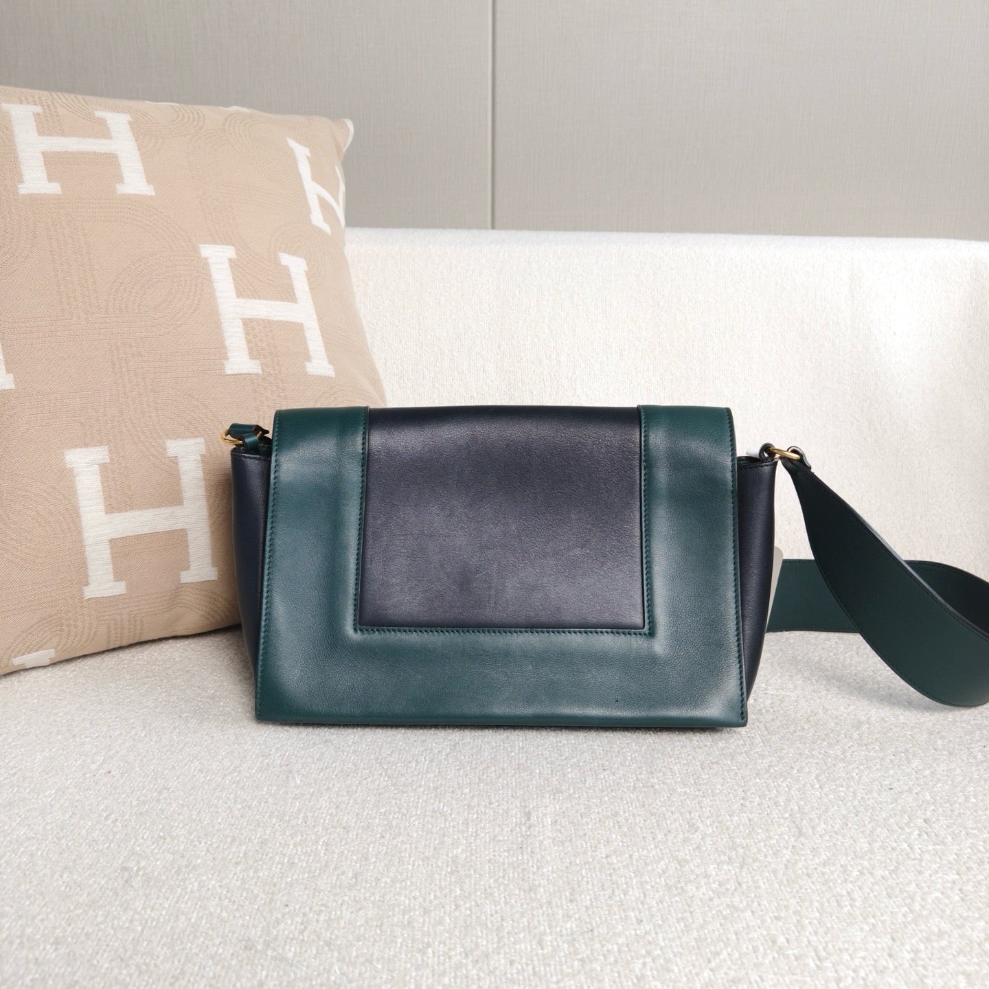 Celine - Frame - Cowhide leather - Dark Green and Black - (medium)