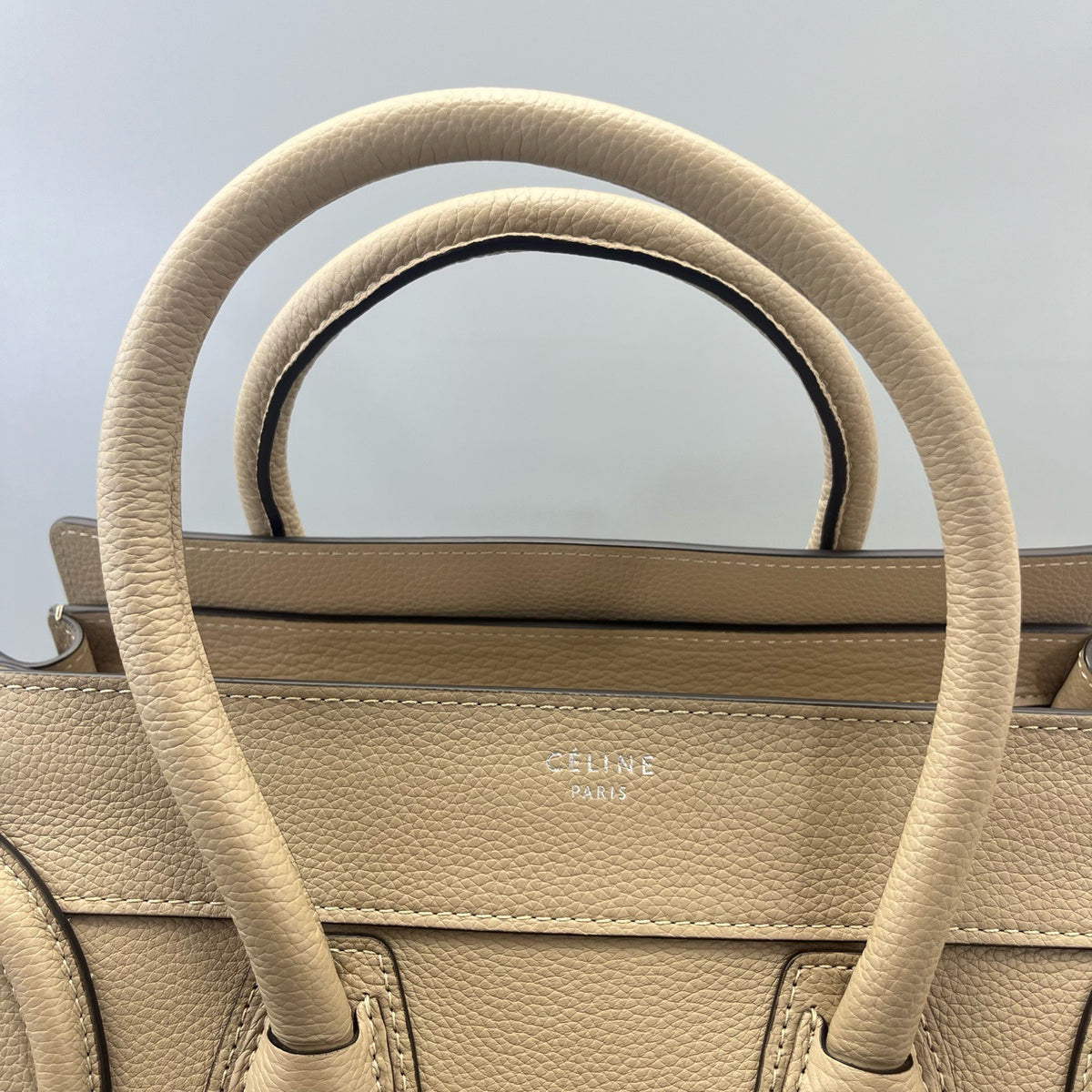 Celine - Luggage Handbag - Leather - Beige - (medium)