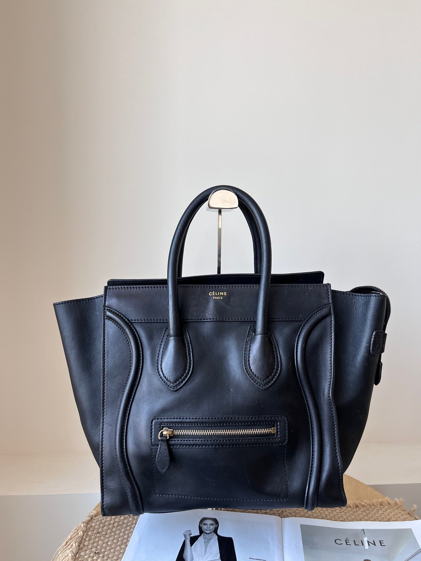 Celine - Luggage - Leather - Black - (medium)