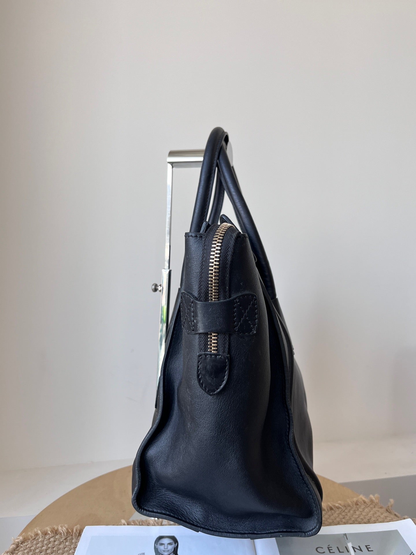 Celine - Luggage - Leather - Black - (medium)