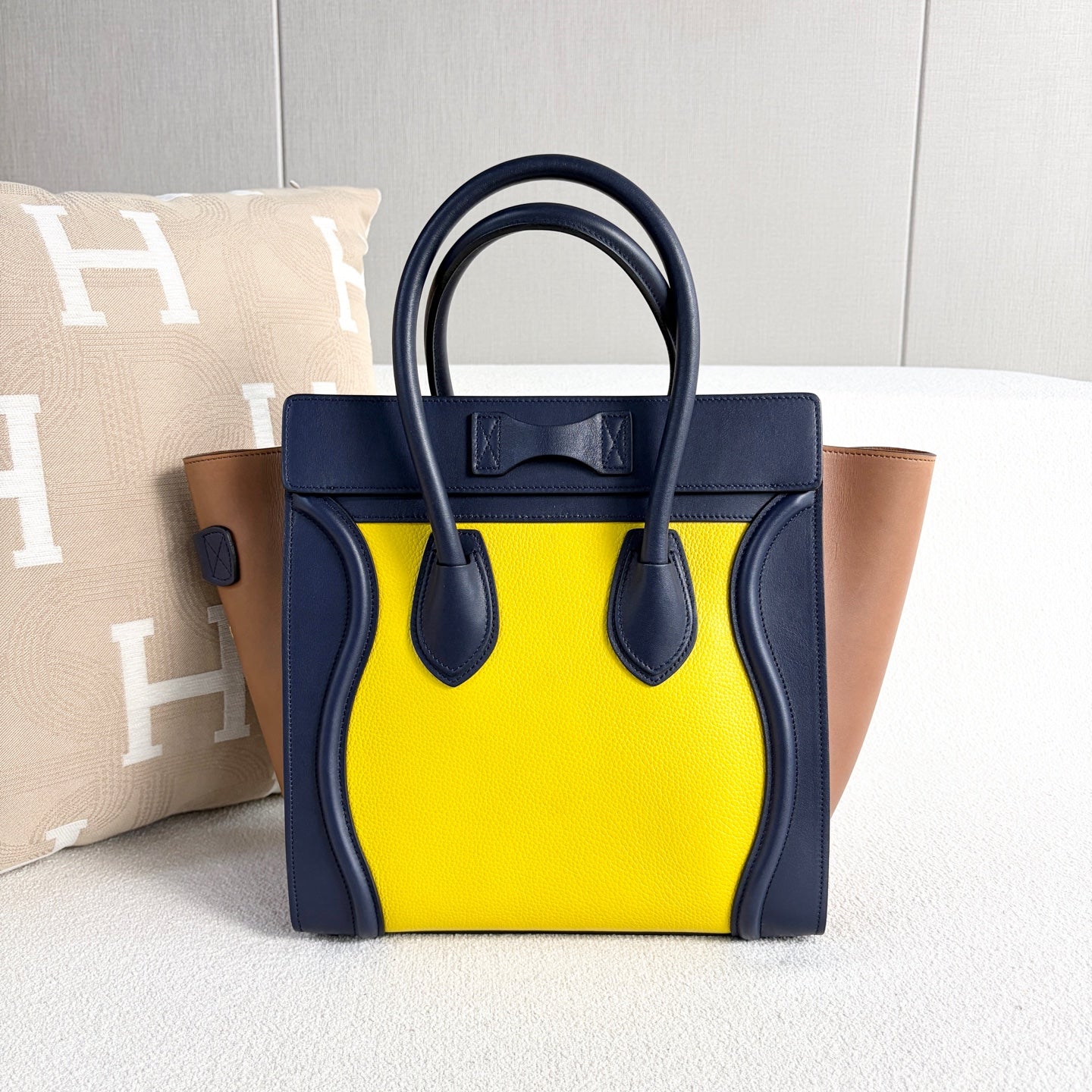 Celine - Luggage - Leather - Multicolour - (Medium)