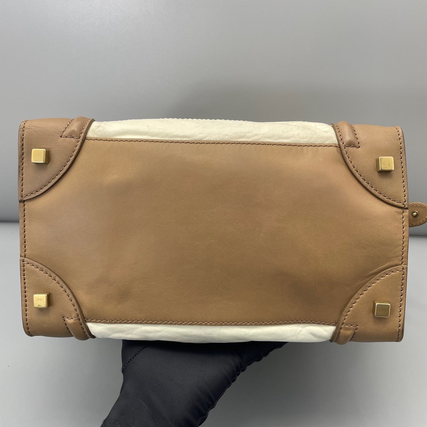 Celine - Luggage - Leather - White - (Medium)
