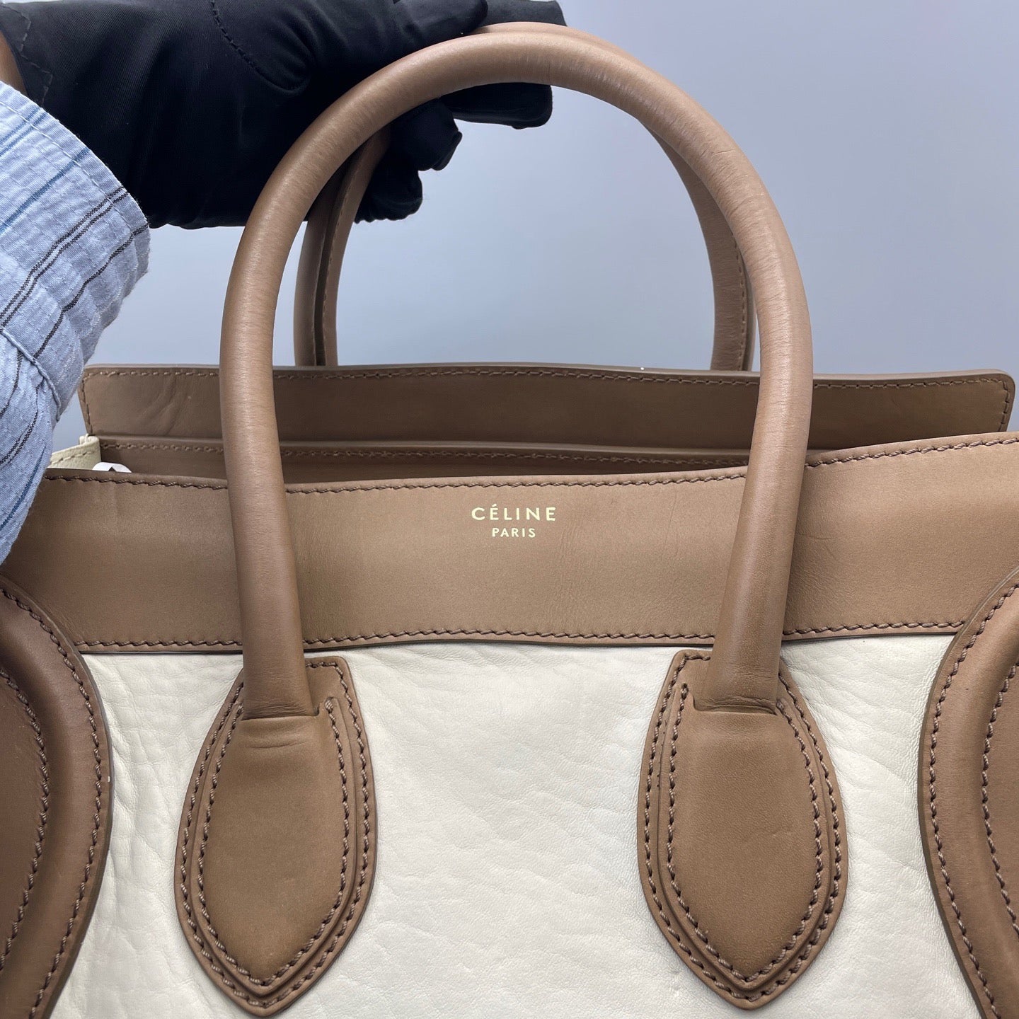 Celine - Luggage - Leather - White - (Medium)