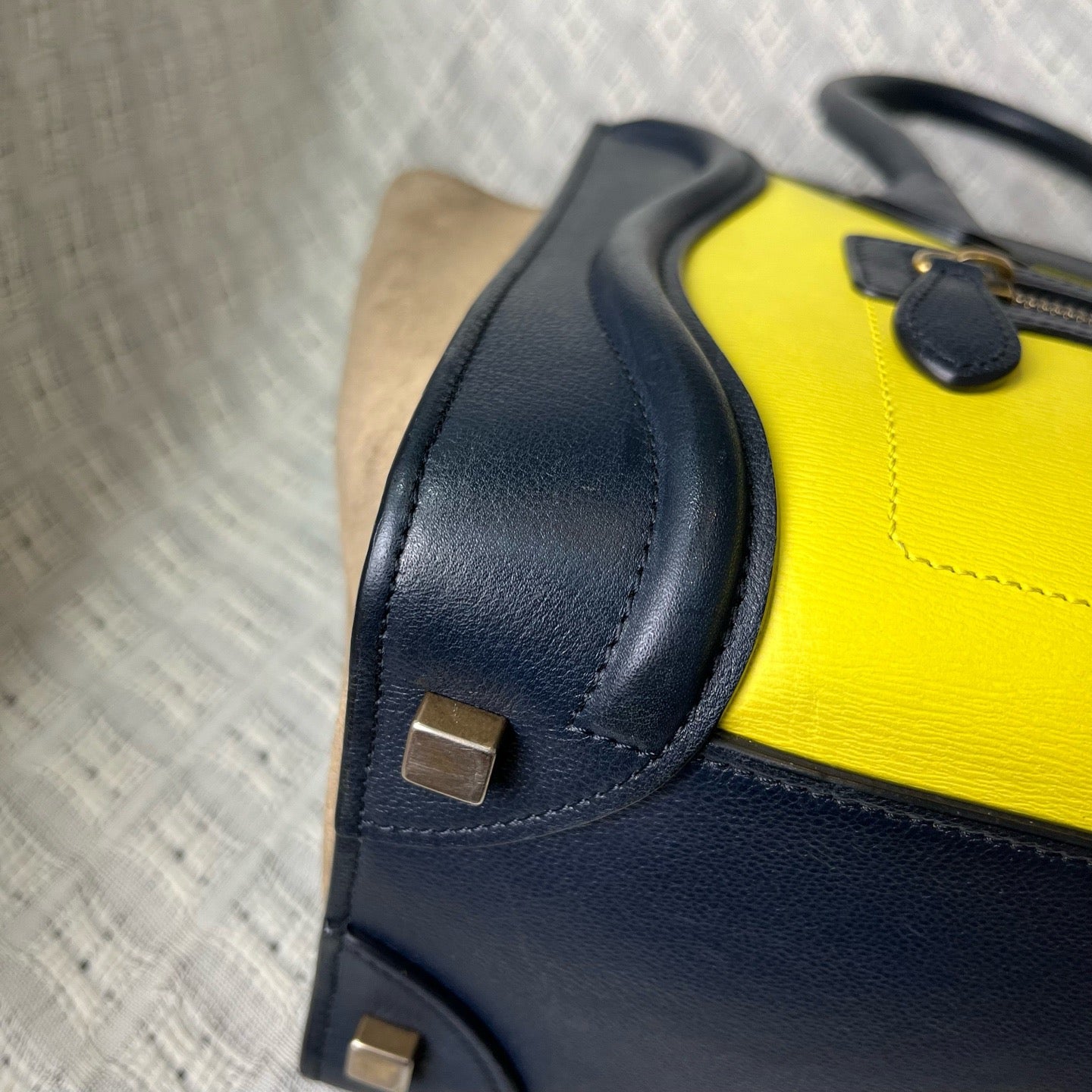 Celine - Luggage - Leather - Yellow - (Medium)