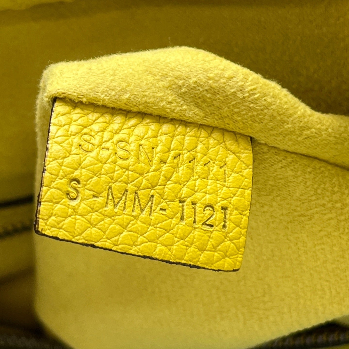 Celine - Luggage - Leather - Yellow - (medium)
