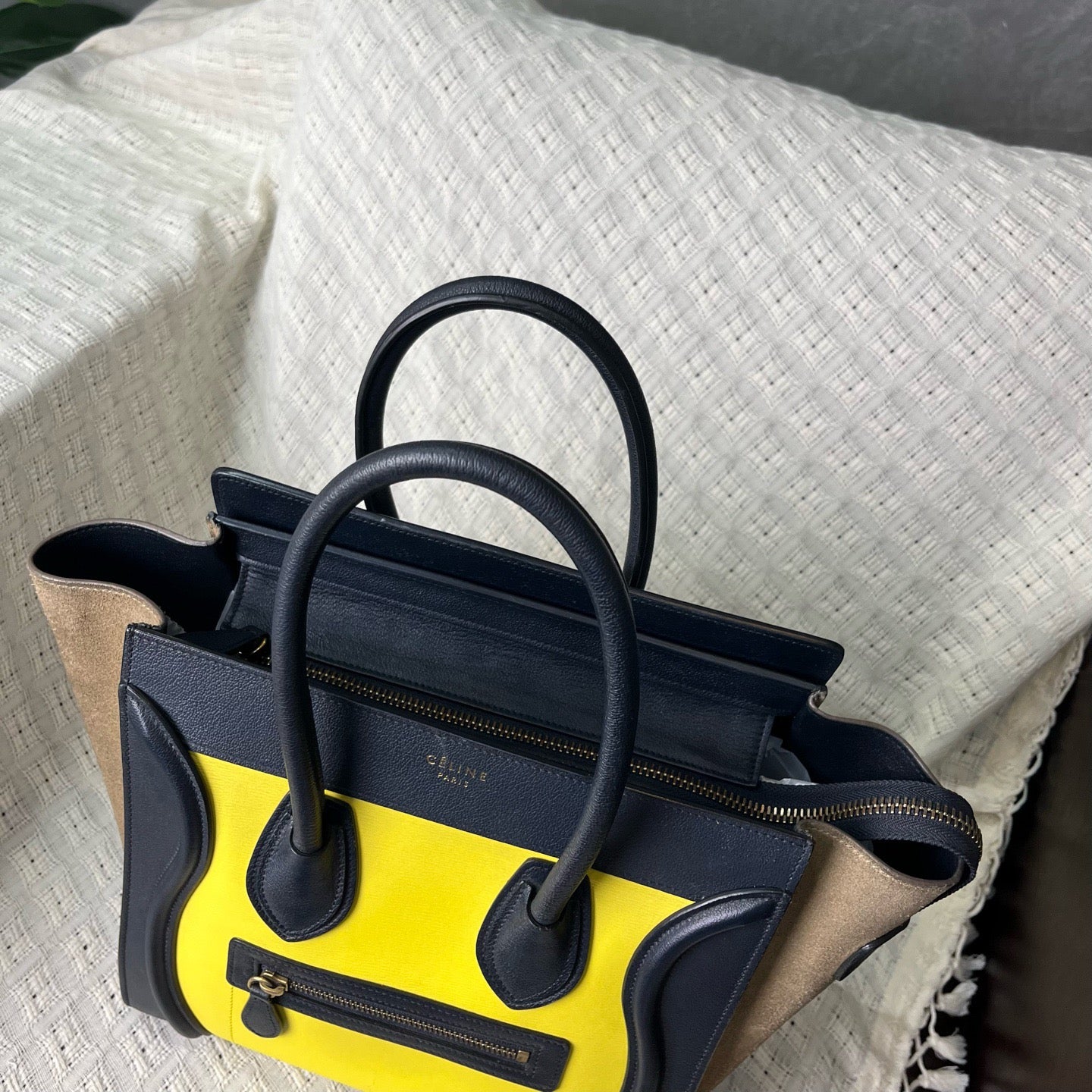 Celine - Luggage - Leather - Yellow - (Medium)
