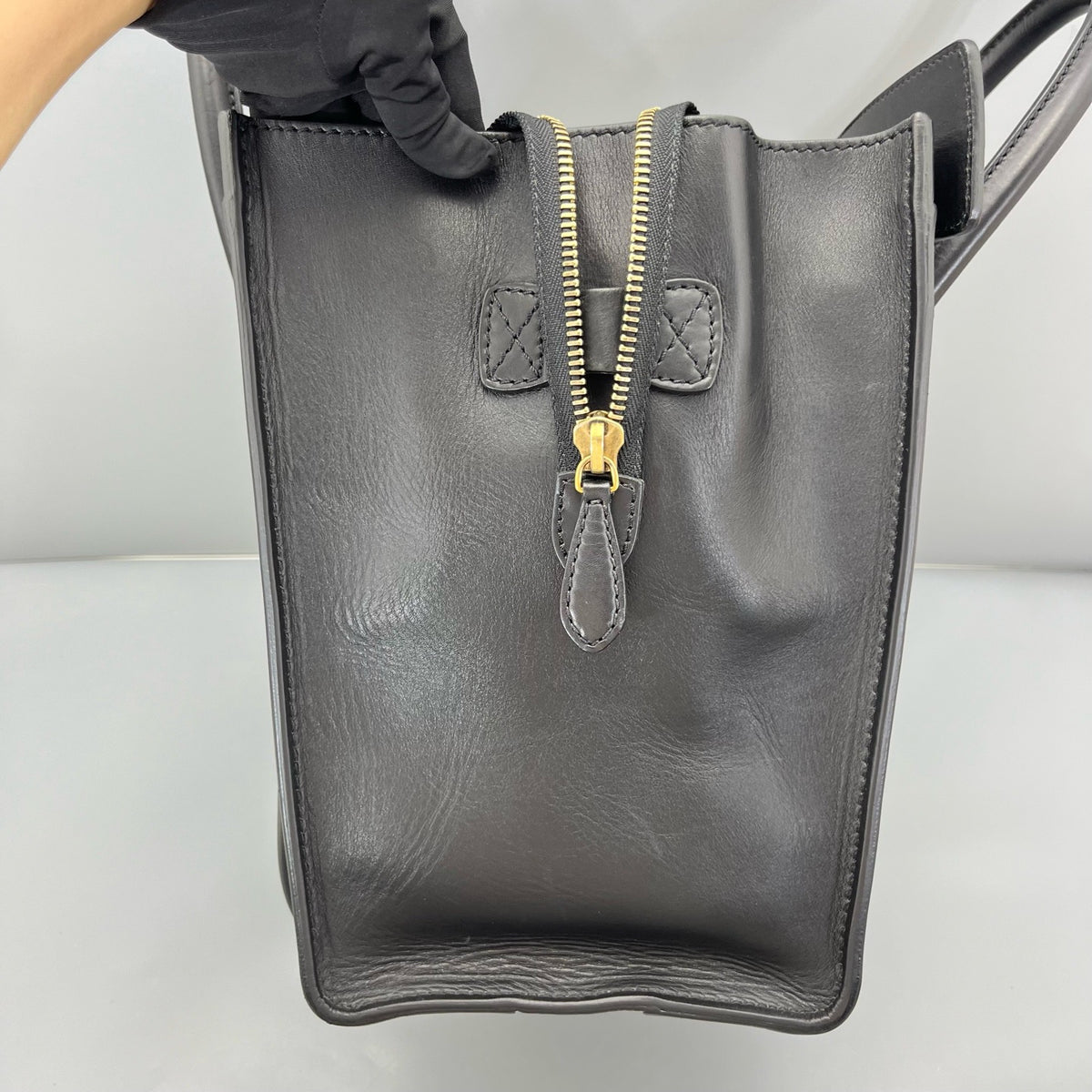 Celine - Luggage Medium - Leather - Black - (medium)