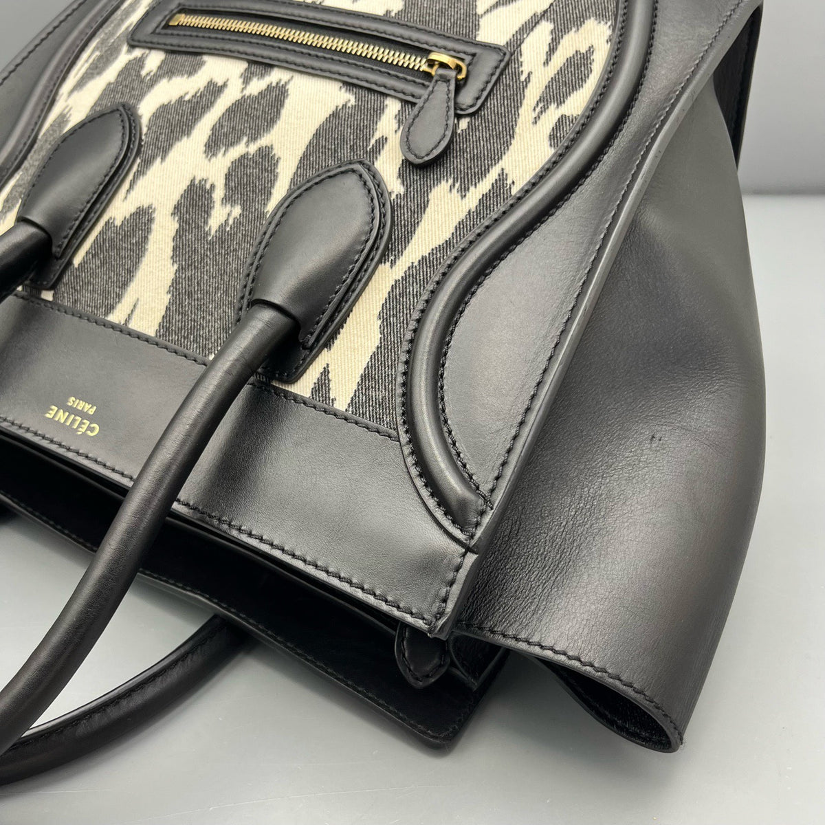 Celine - Luggage Medium - Leather - Black - (medium)