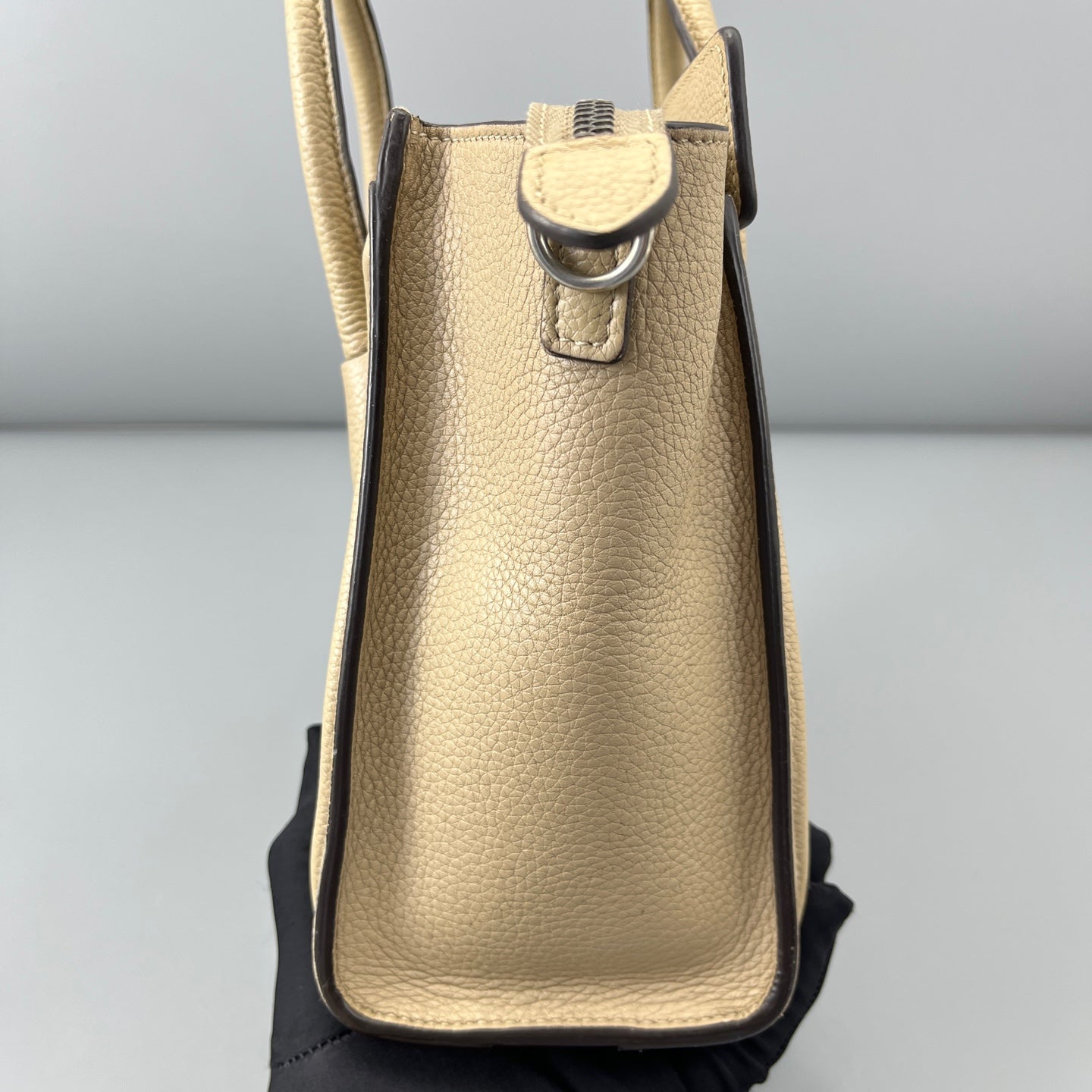 Celine - Luggage Nano - Leather - Beige - (mini)