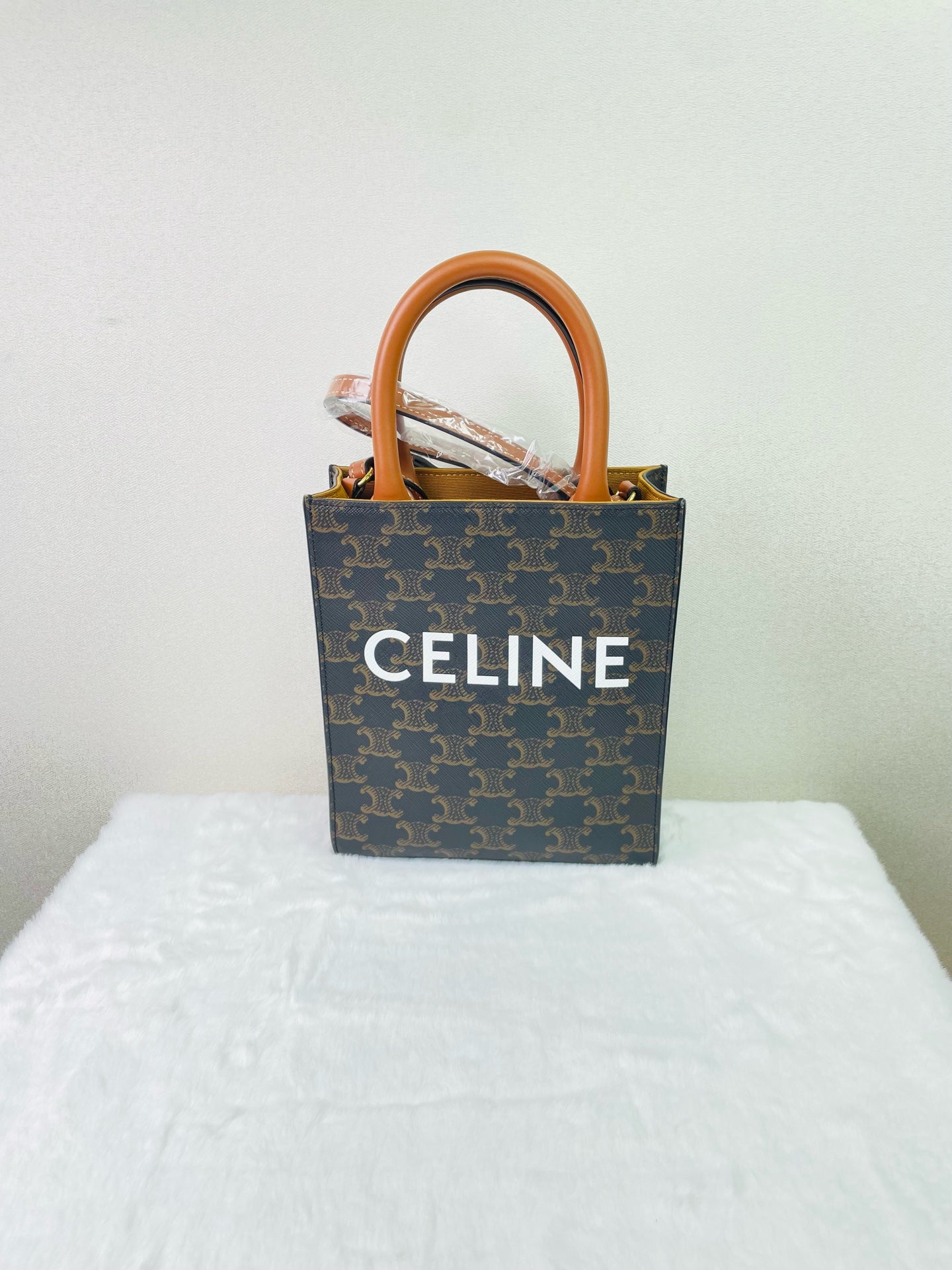 Celine - Mini Cabas Vertical - Synthetic - Brown - (mini)