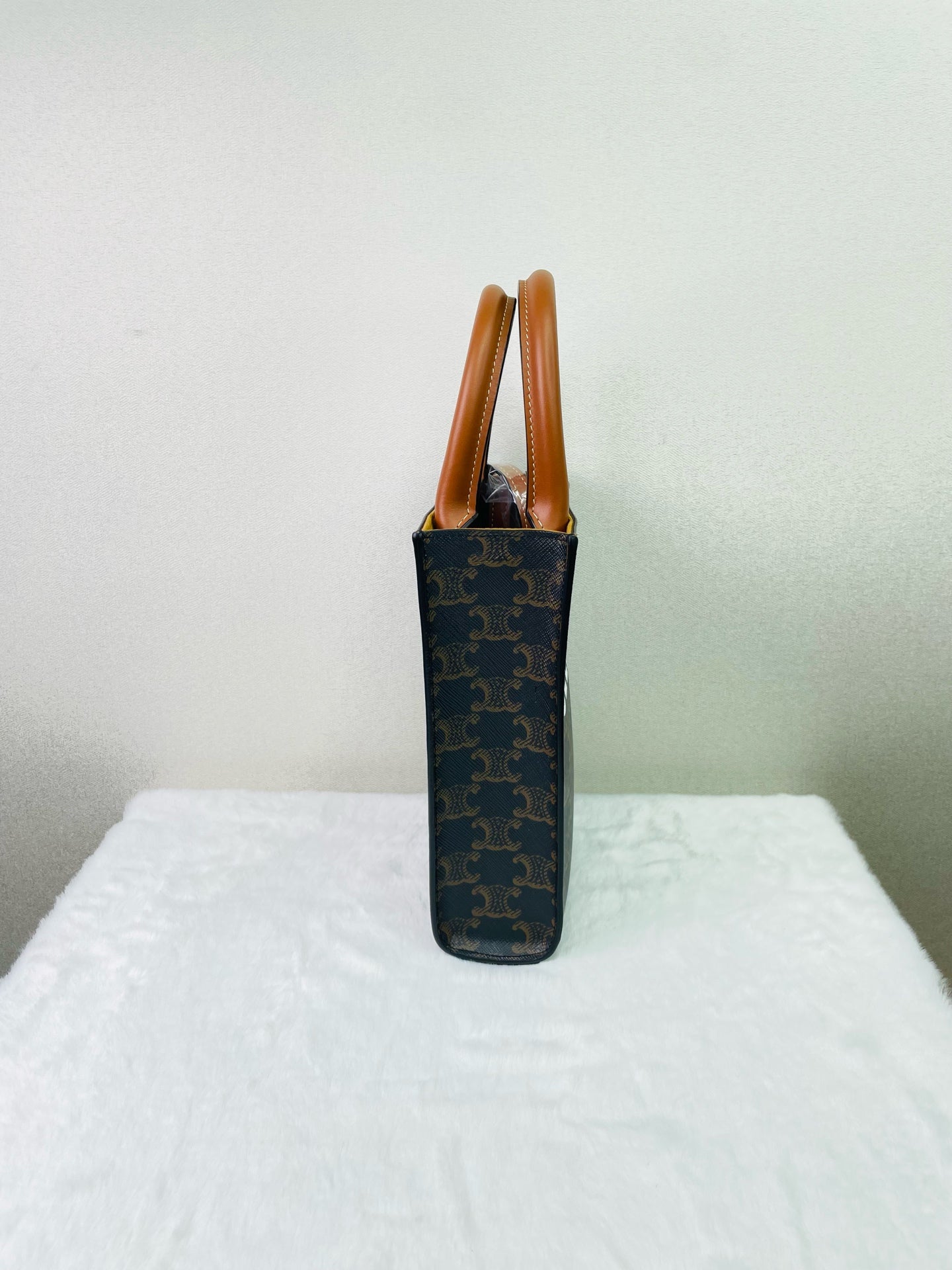 Celine - Mini Cabas Vertical - Synthetic - Brown - (mini)
