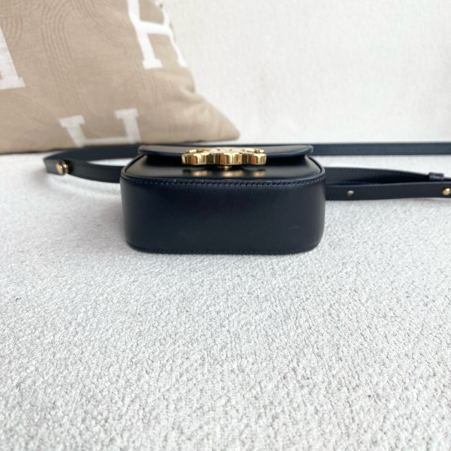 Celine - Mini Triomphe - Cowhide leather - Black with Gold-Tone Hardware - (mini)
