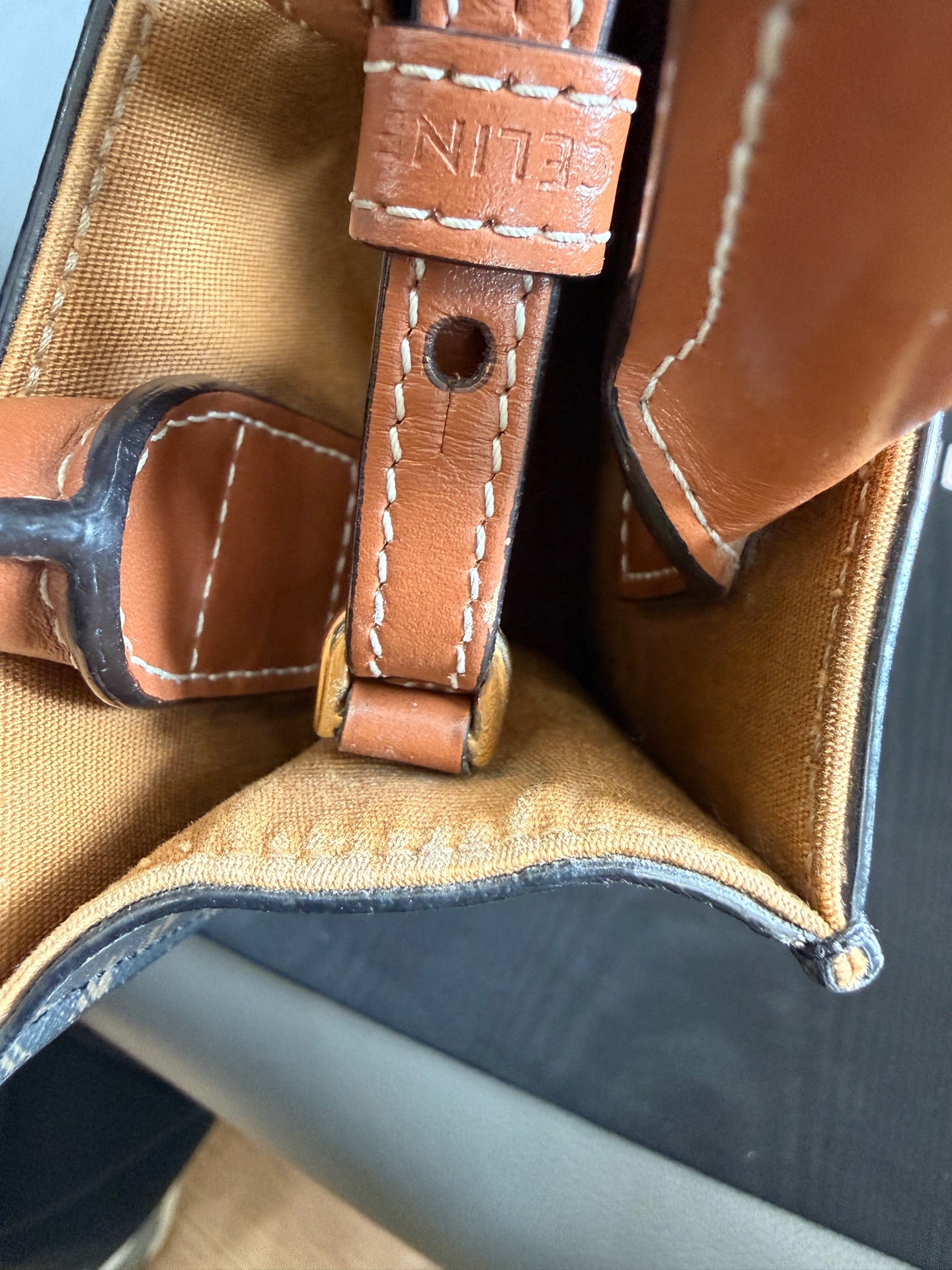 Celine - Mini Vertical Cabas - Leather - Brown - (mini)